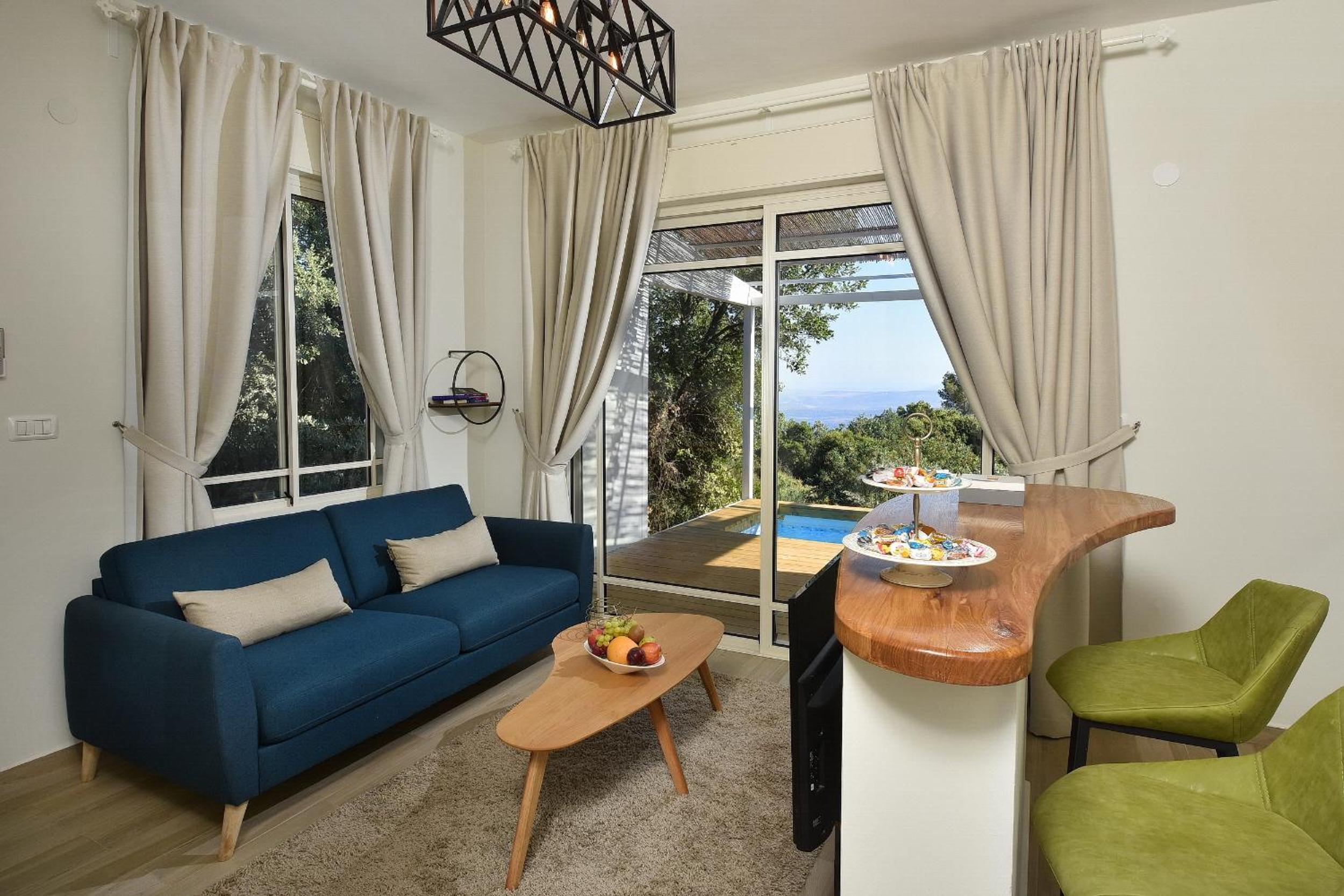 Suite with Private Pool - Photo 6