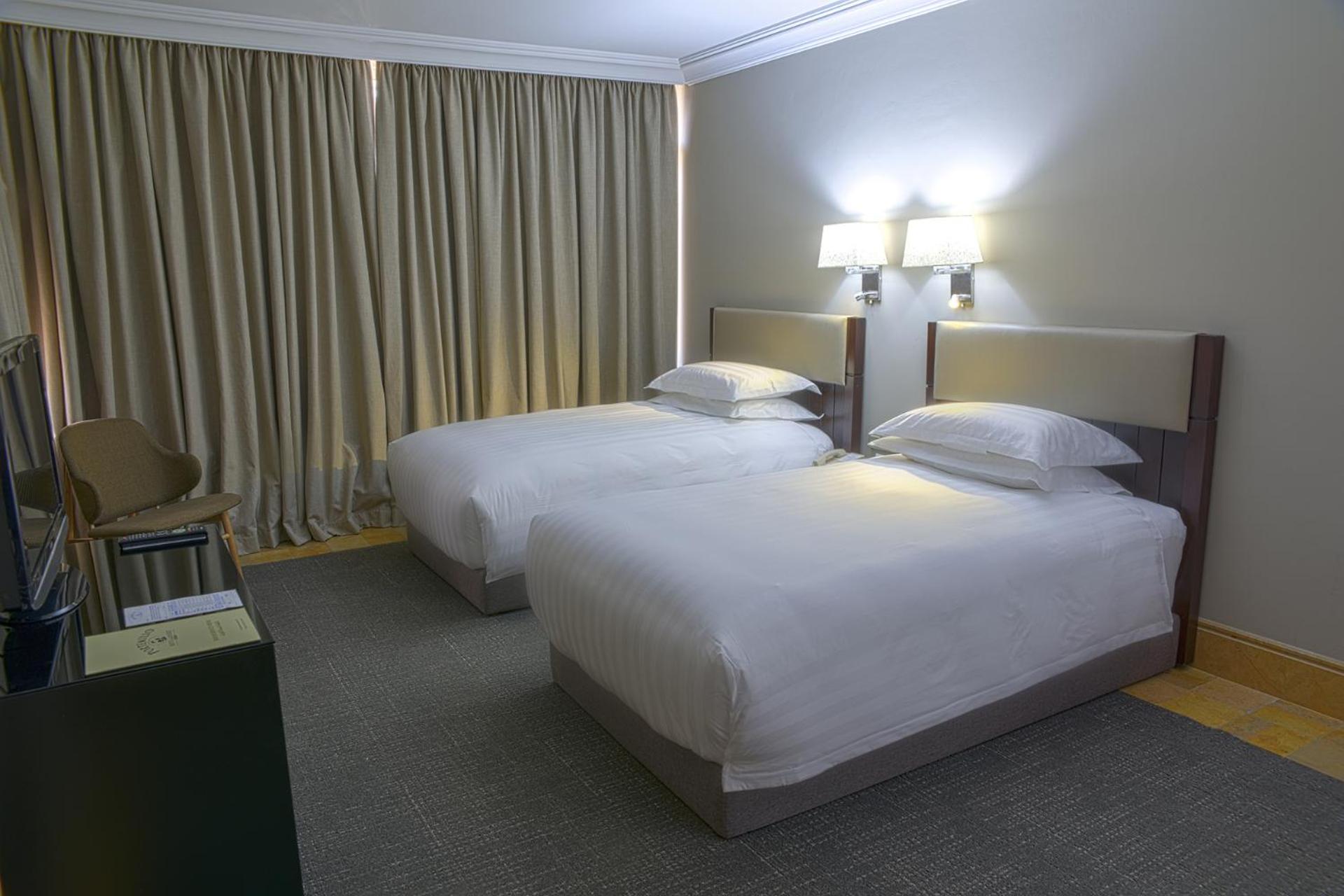Superior Twin Room with City View