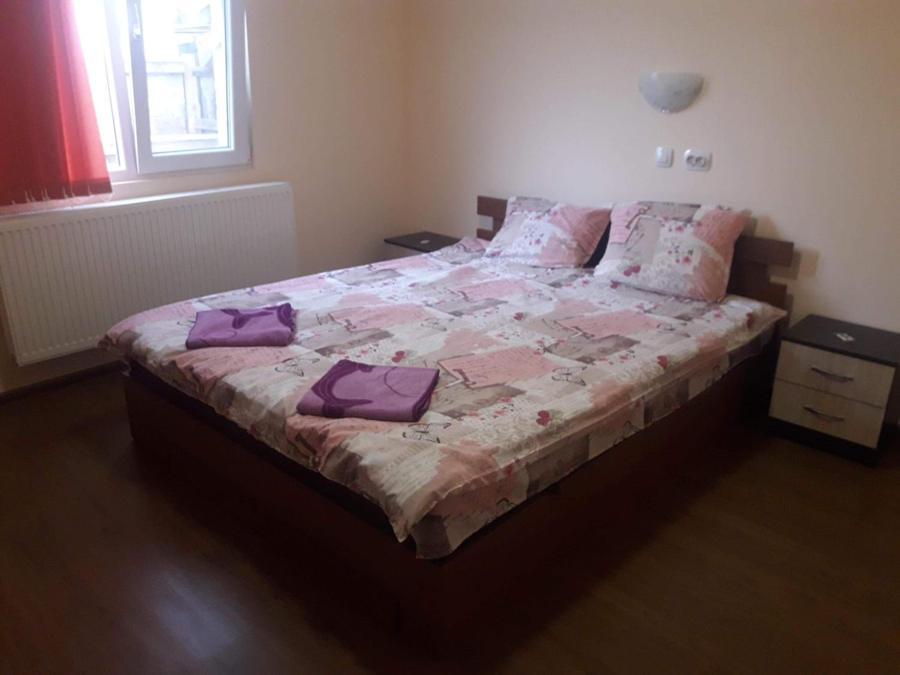 Double Room with Shared Bathroom photo 1