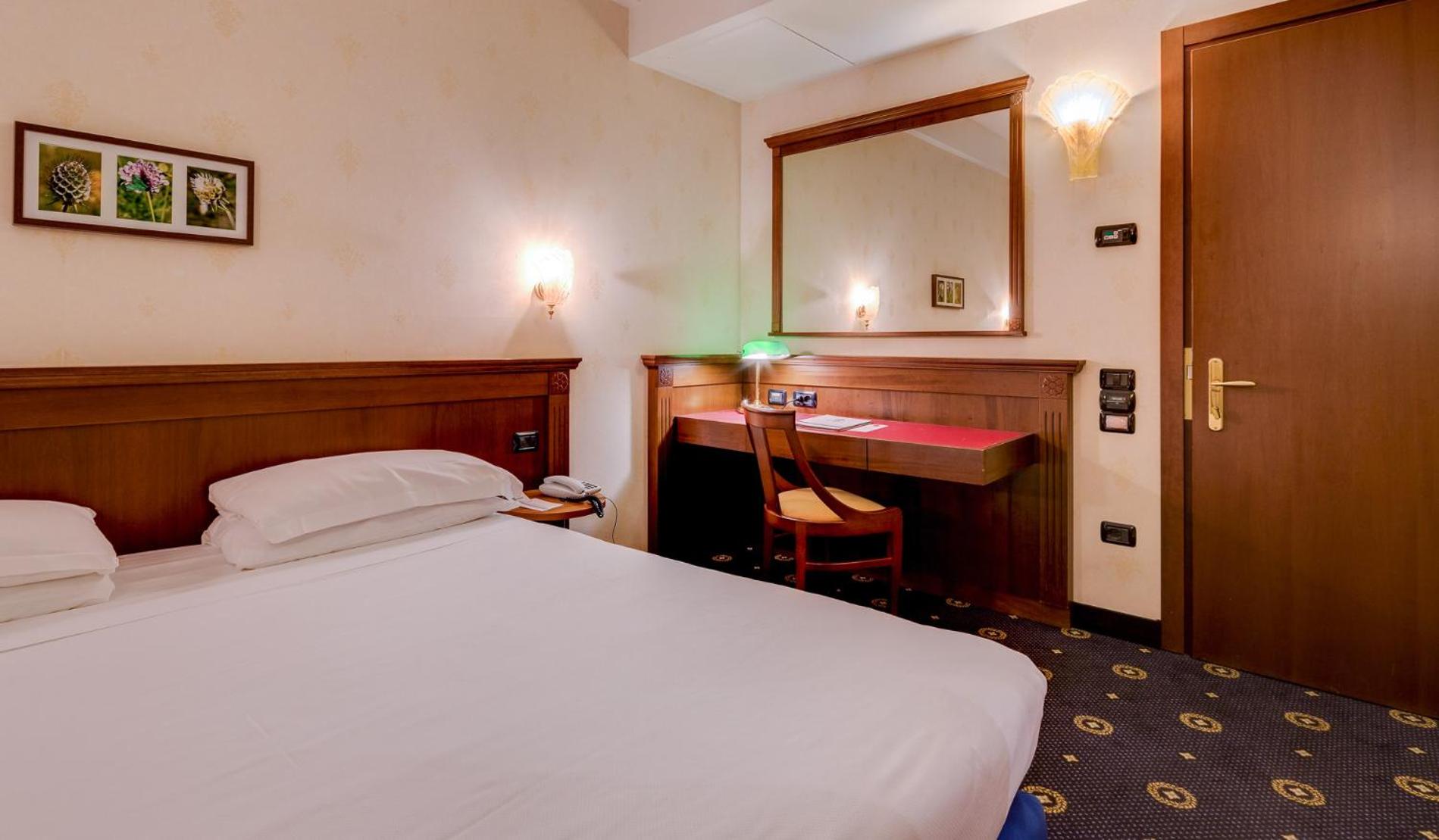 Superior Queen Room - Photo 6