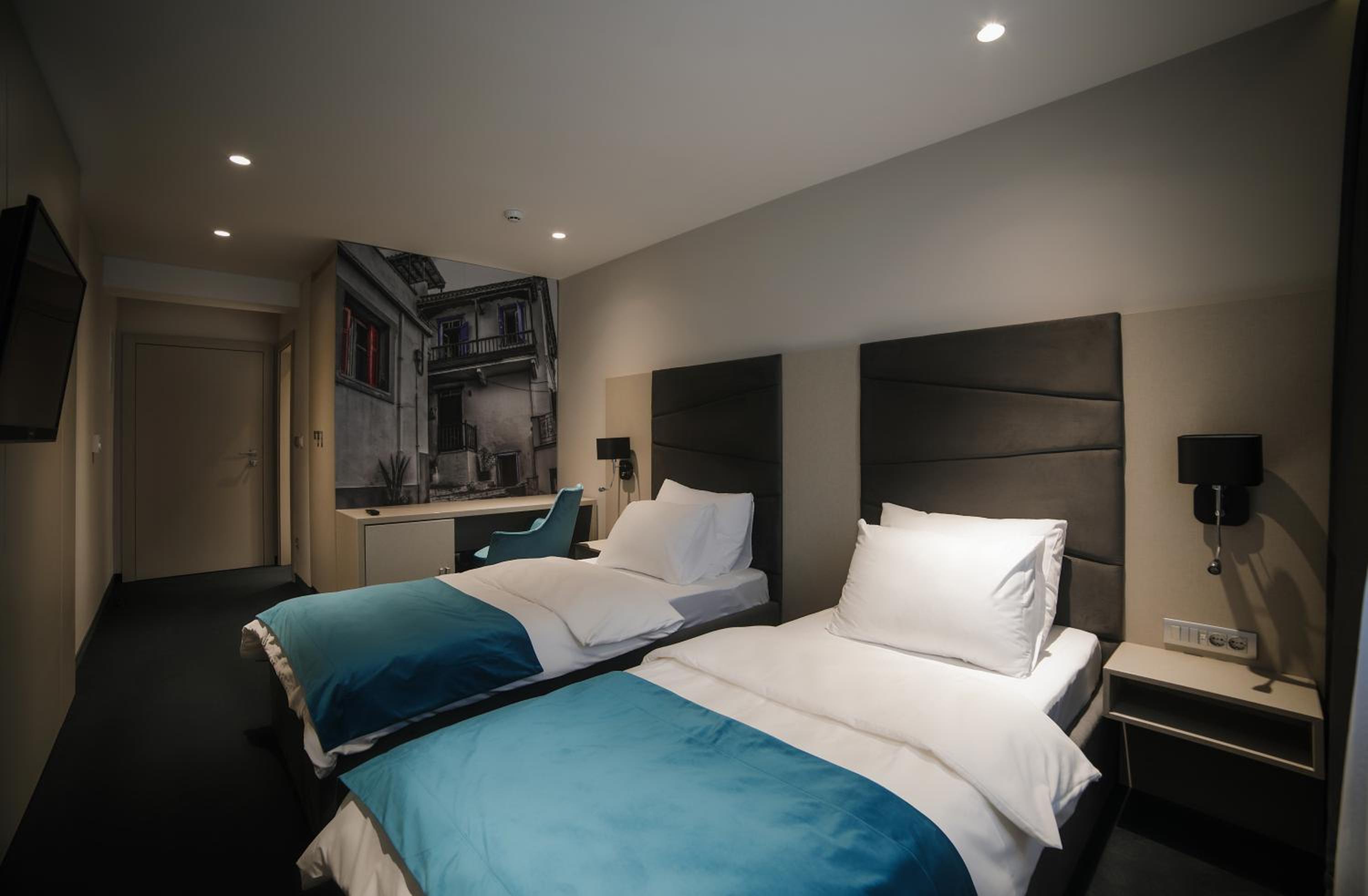 Superior Twin Room - Photo 1