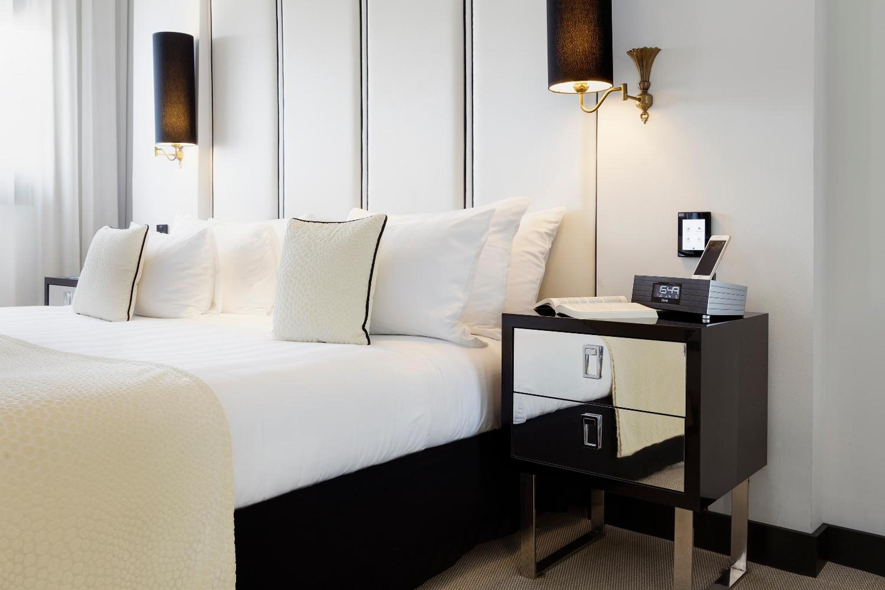 The Level Presidential Suite and Lounge Access