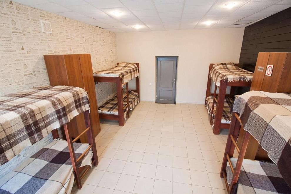 Bed in 8-Bed Dormitory Room photo 1