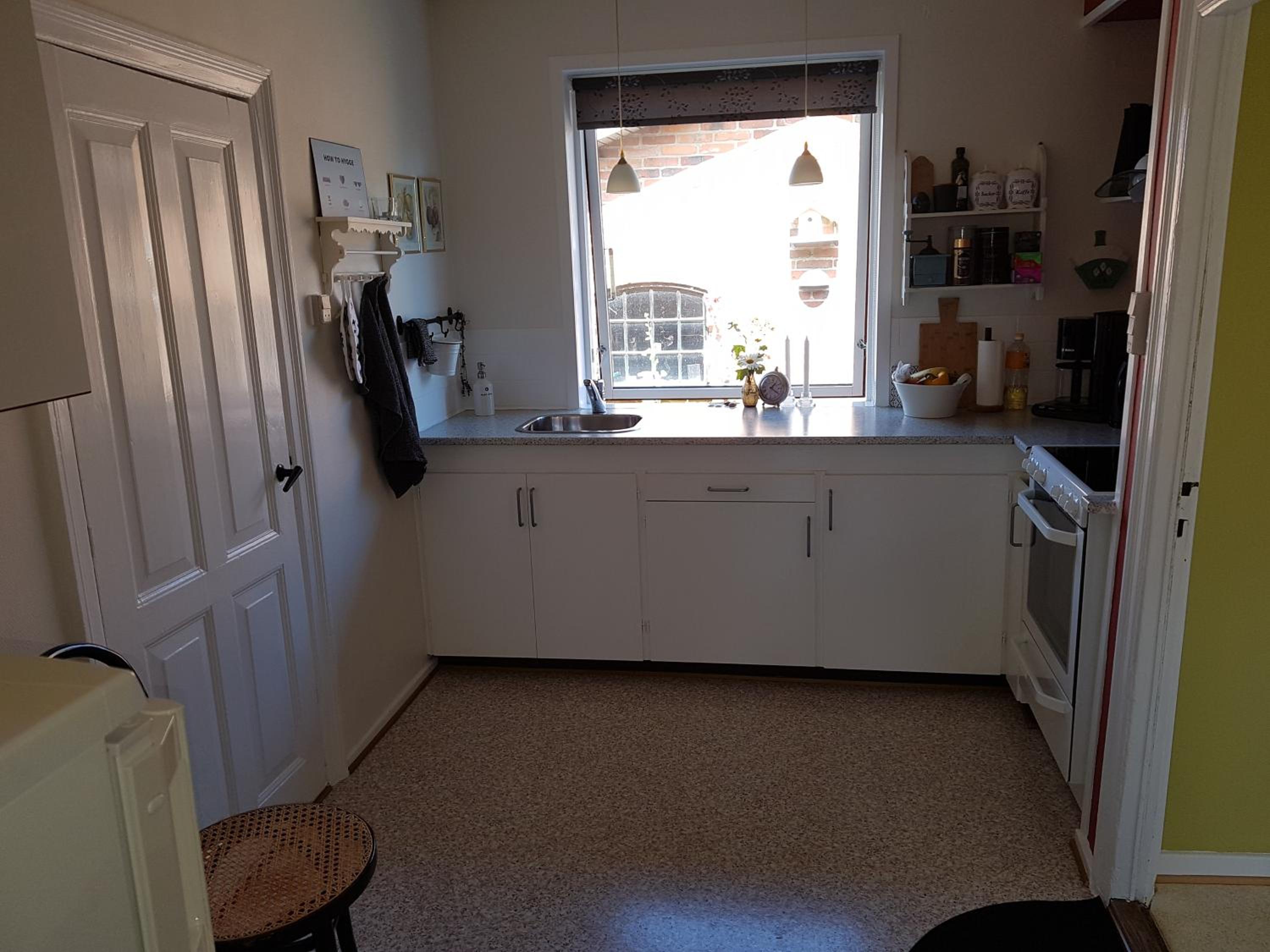 Apartment with Shower - Photo 3