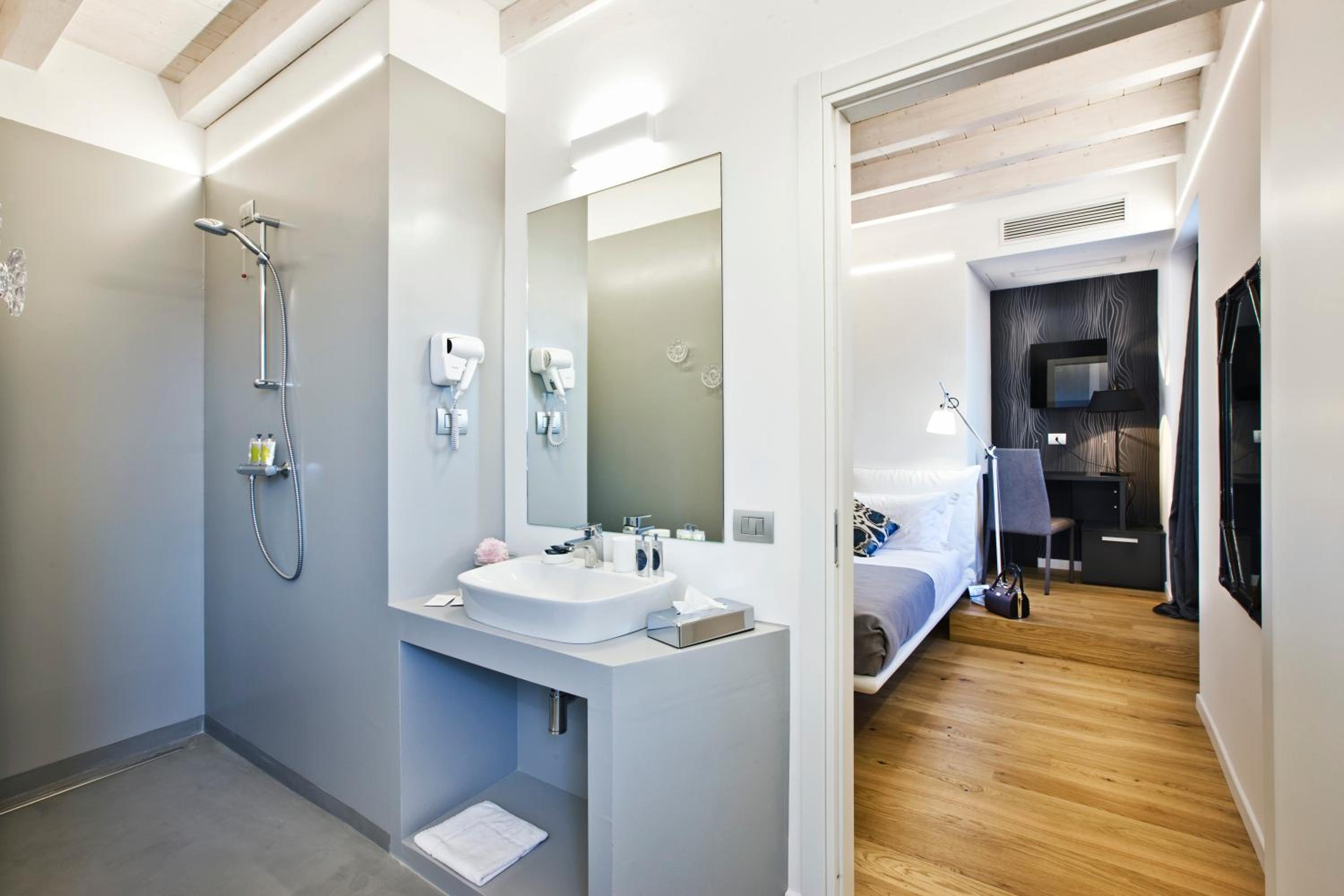 Double Room photo 3