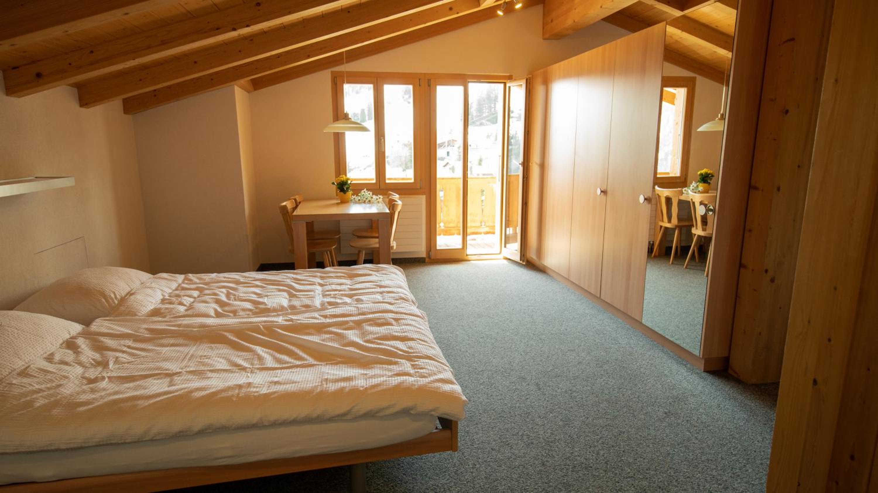 Quintuple Room with Private Bathroom - Photo 3