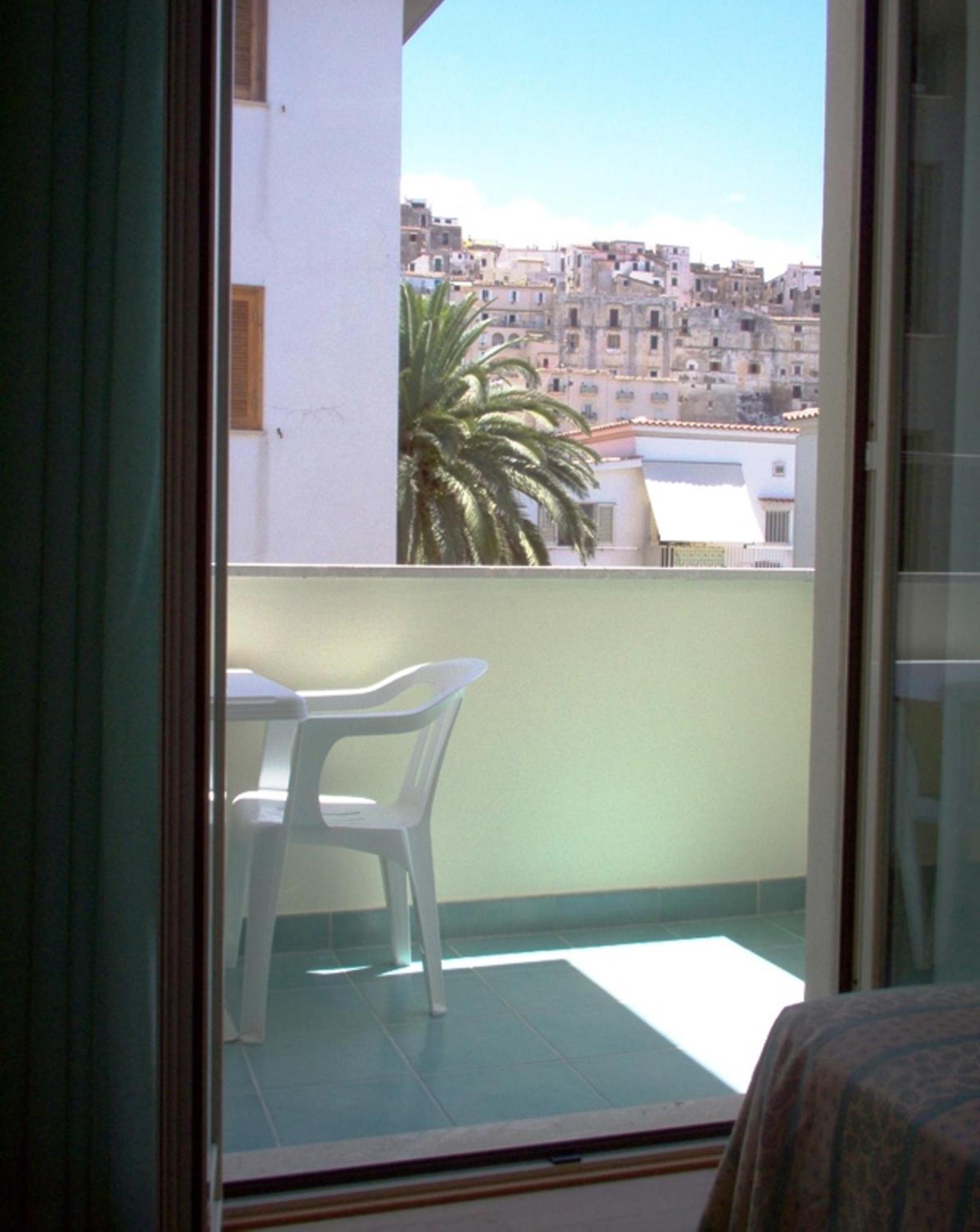 Superior Double Room with Balcony photo 3