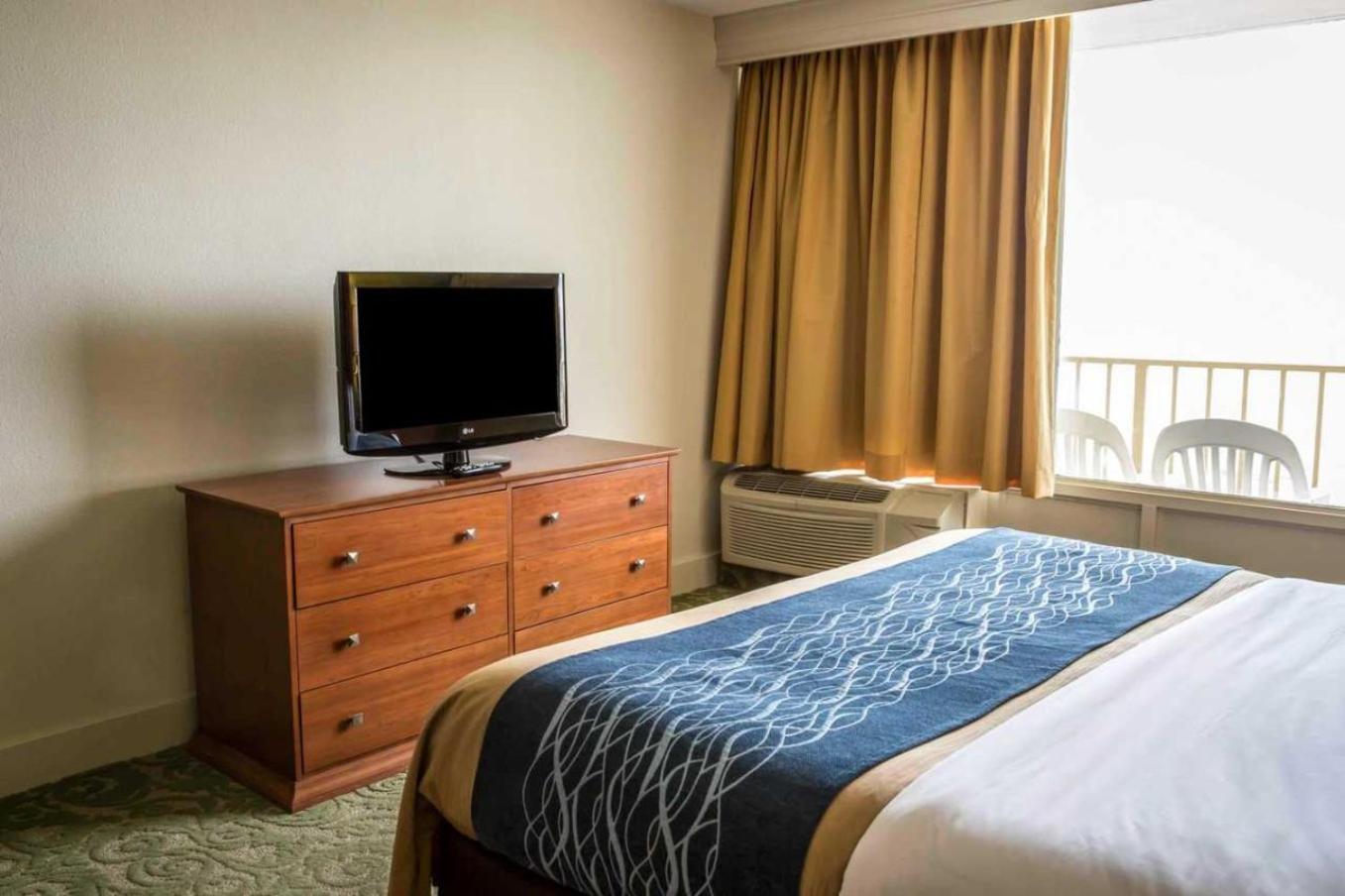 Room with Two Double Beds with Ocean View - Pet Friendly - Photo 1