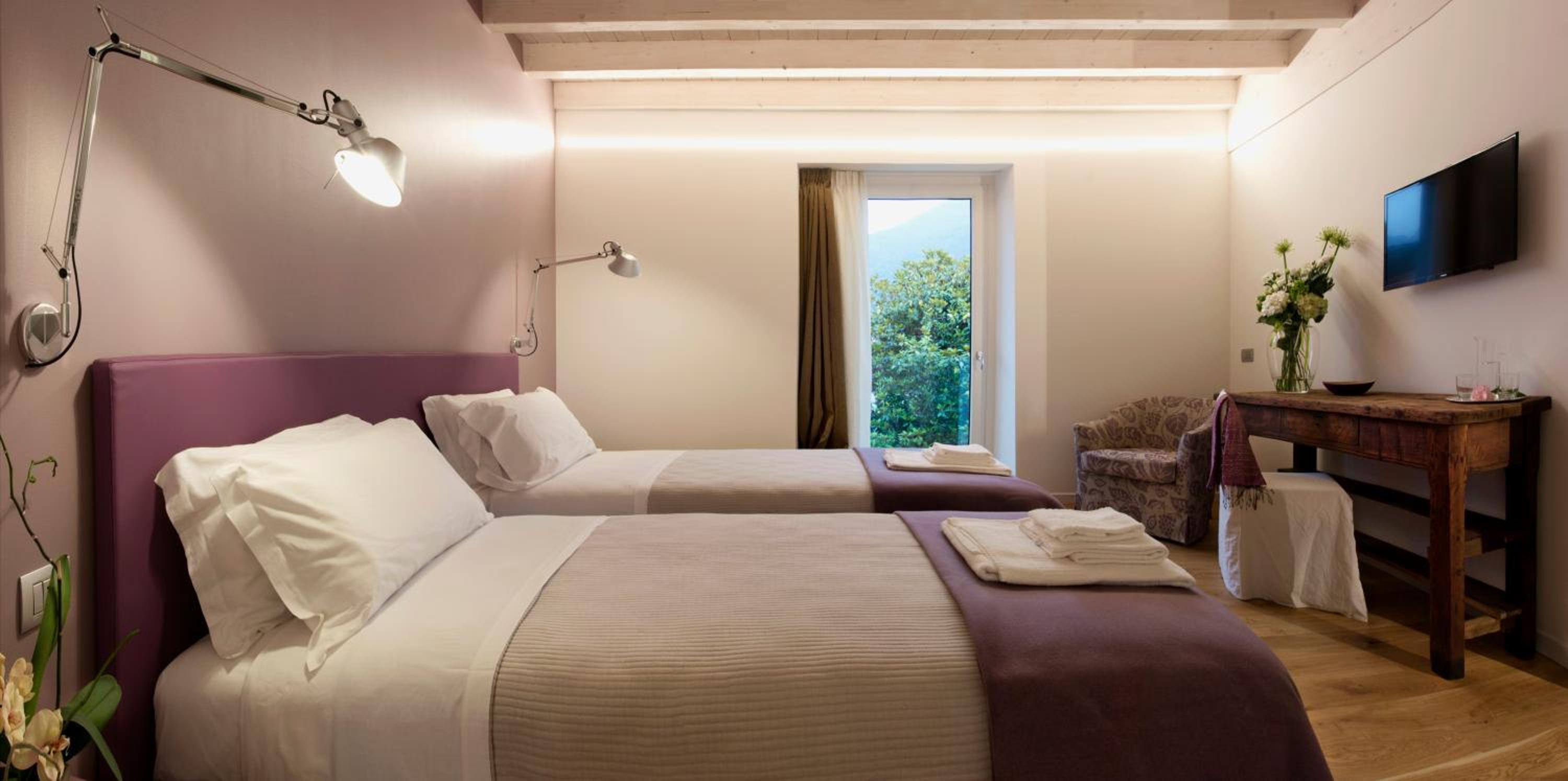 Twin Room - Photo 3