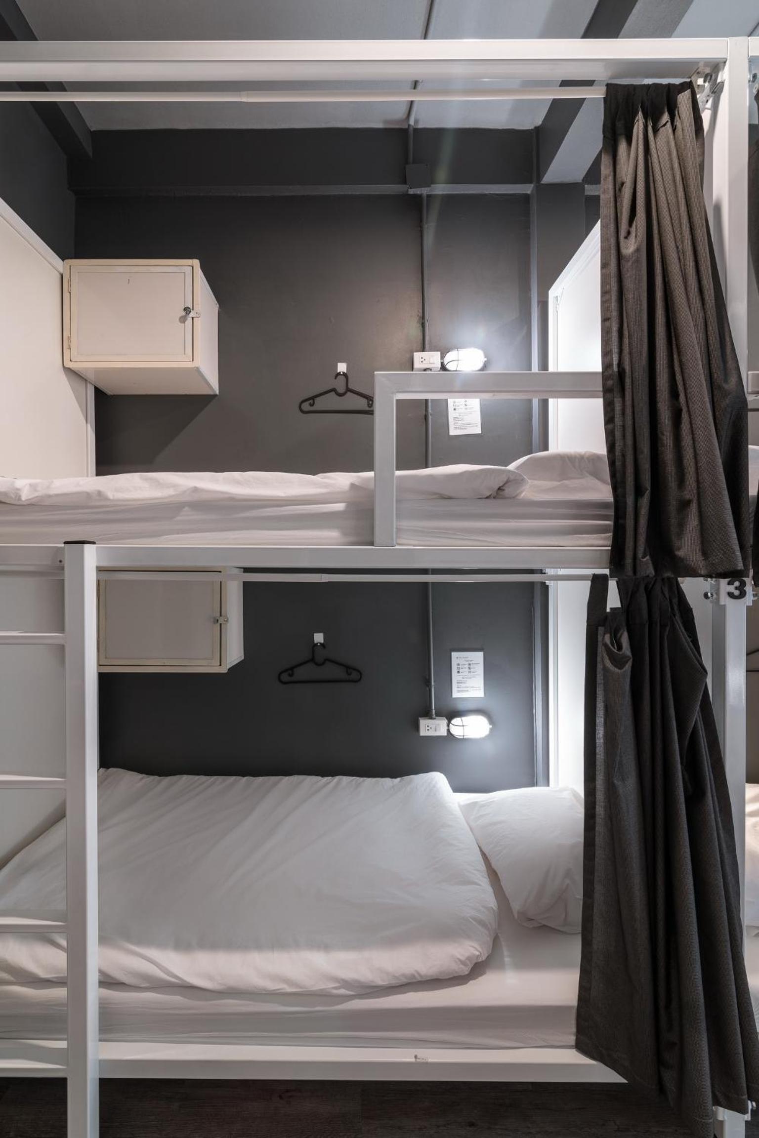 Bed in 6-Bed Mixed Dormitory Room photo 1