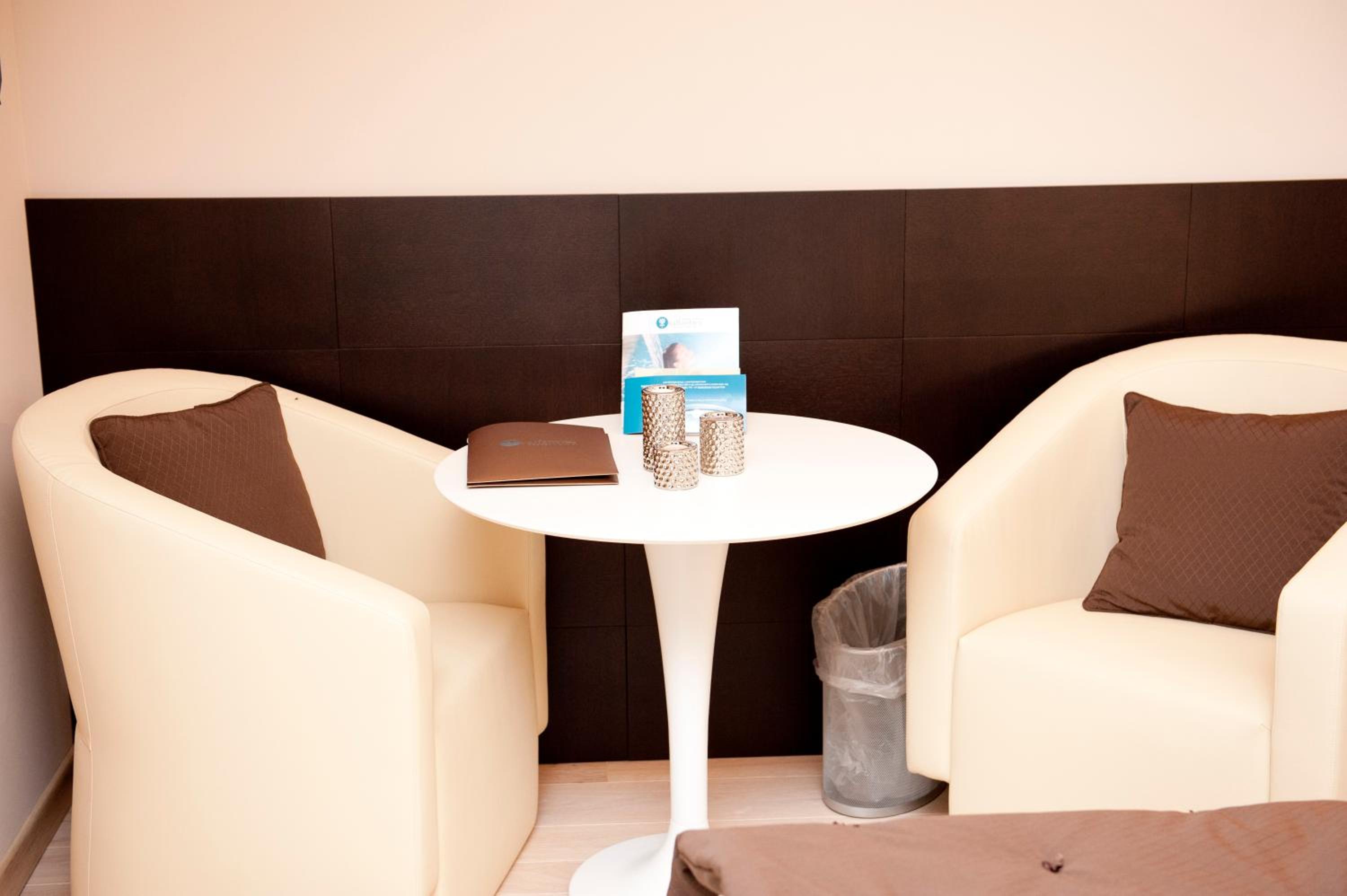 Junior Suite (2 Adults) photo 2