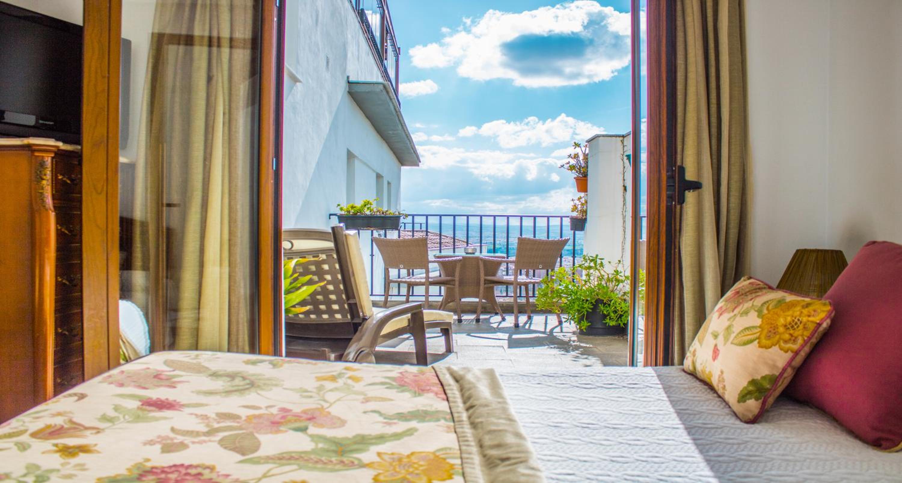 Superior Double or Twin Room with Terrace - Photo 1