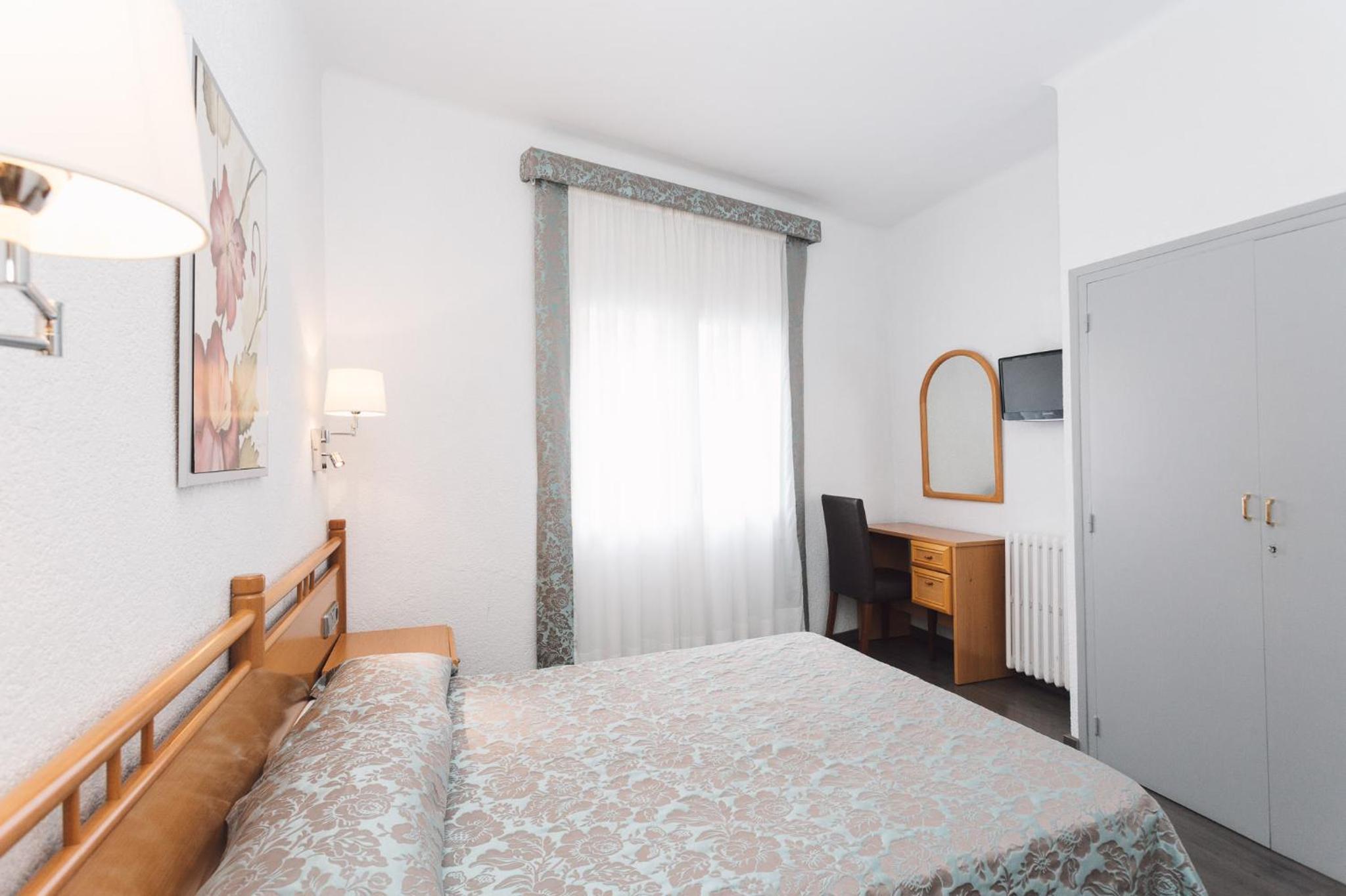 Single Room photo 2