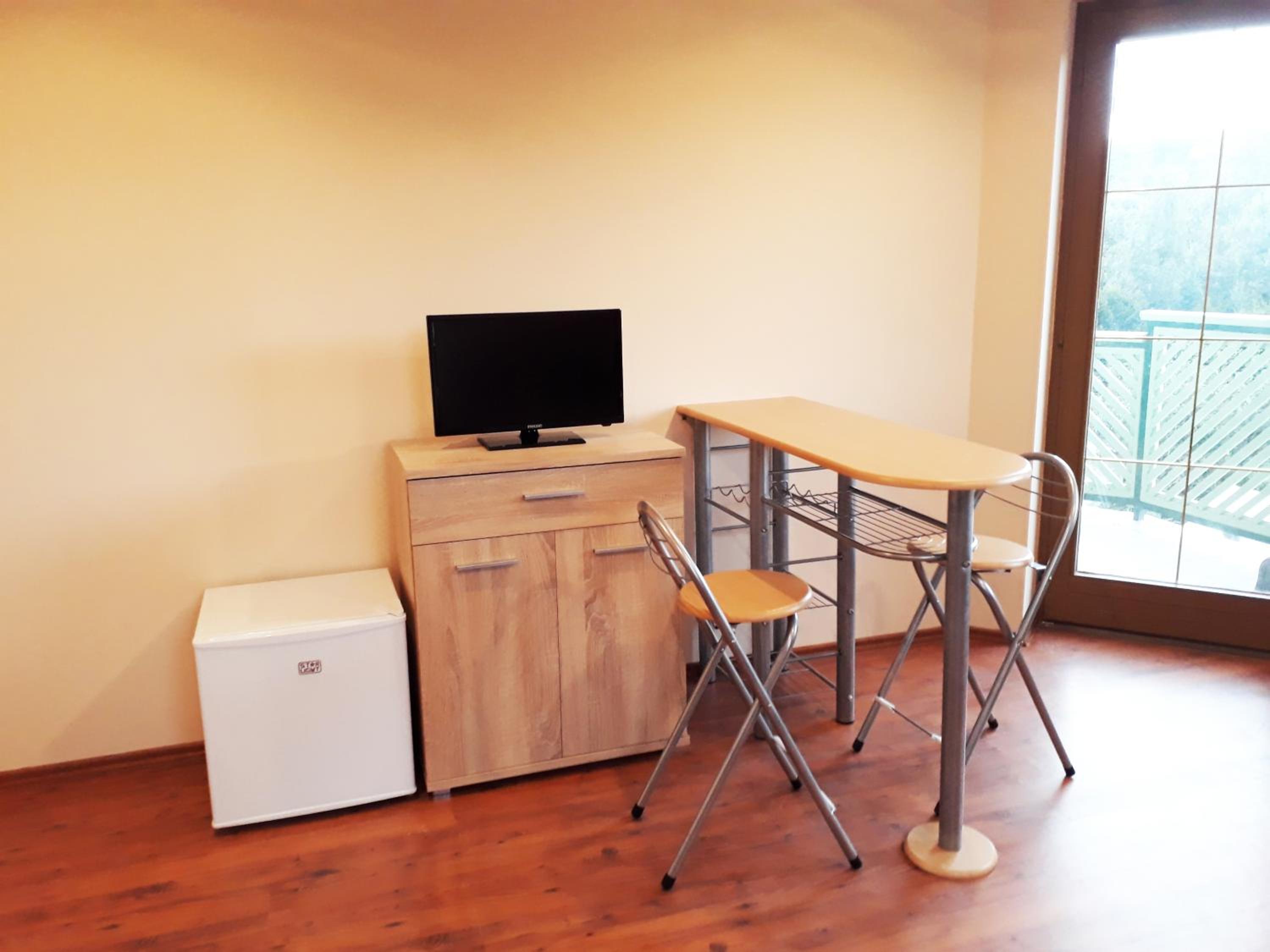 Deluxe Twin Room - Photo 8