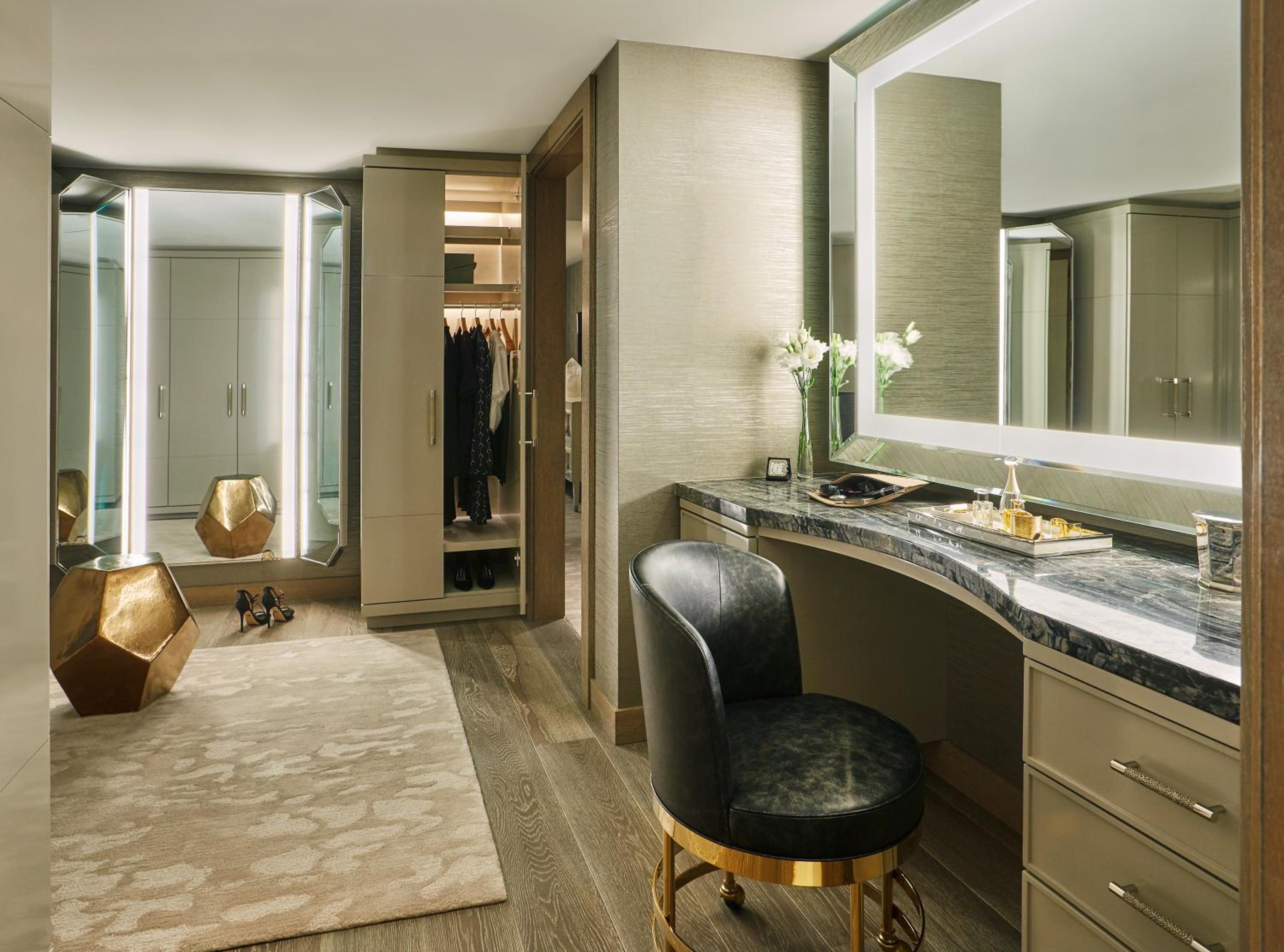 Palm Suite