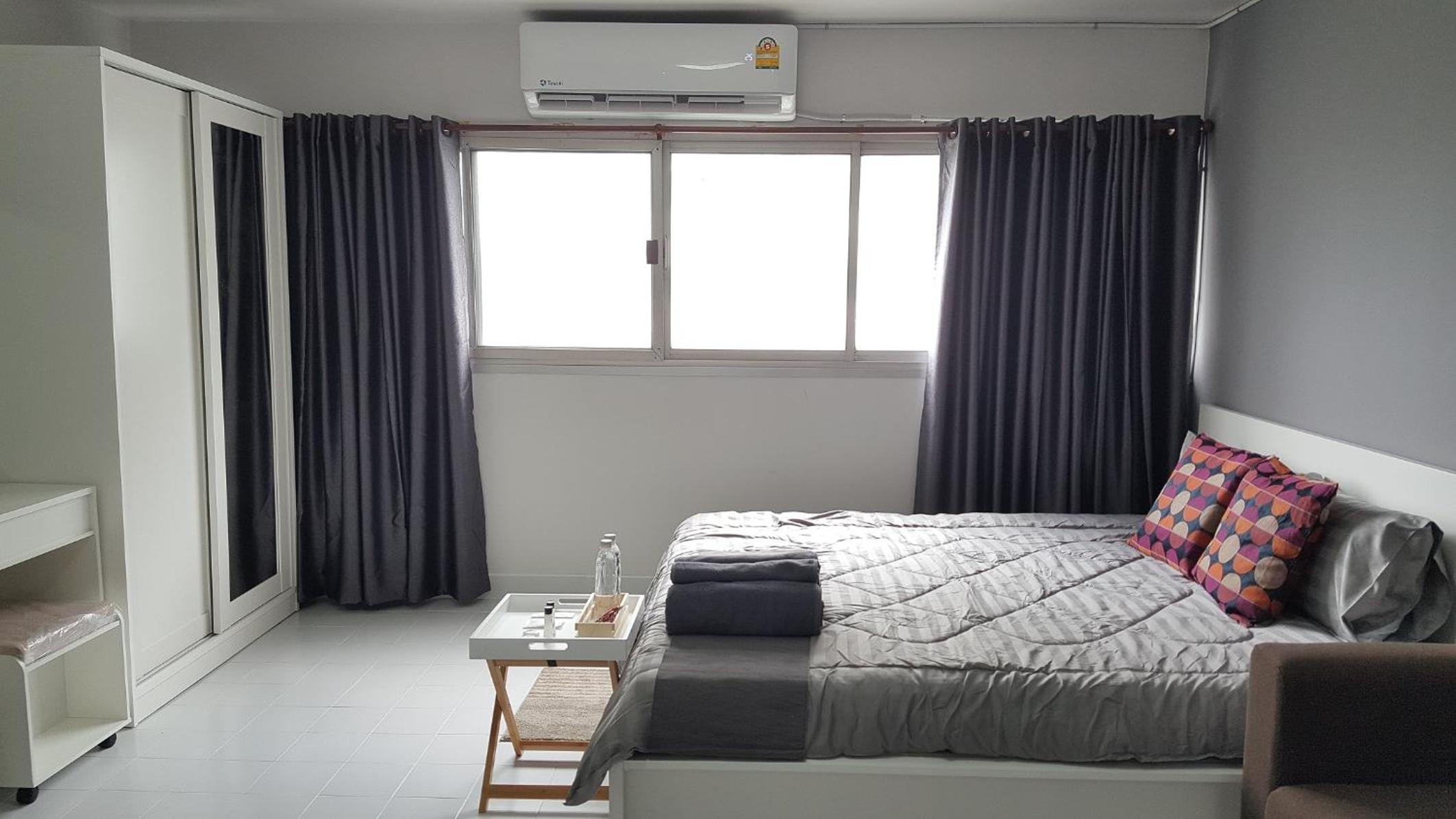 Apartment - Photo 16