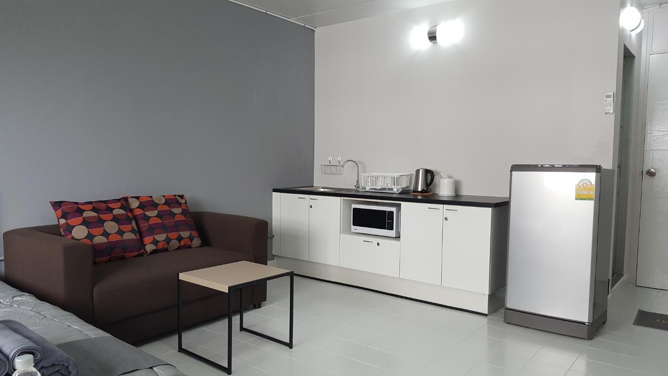 Apartment - Photo 8