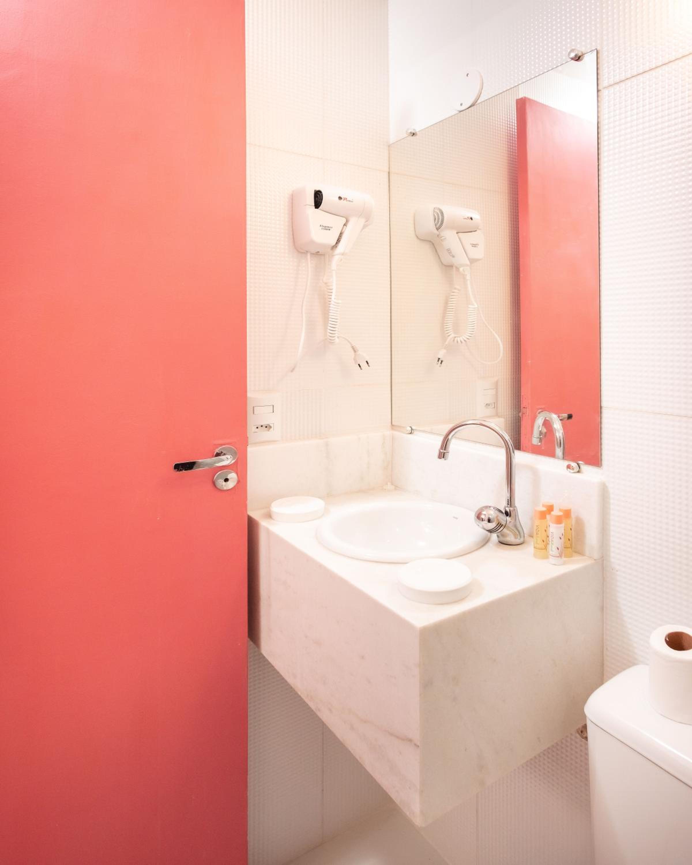 Double Room - Photo 18