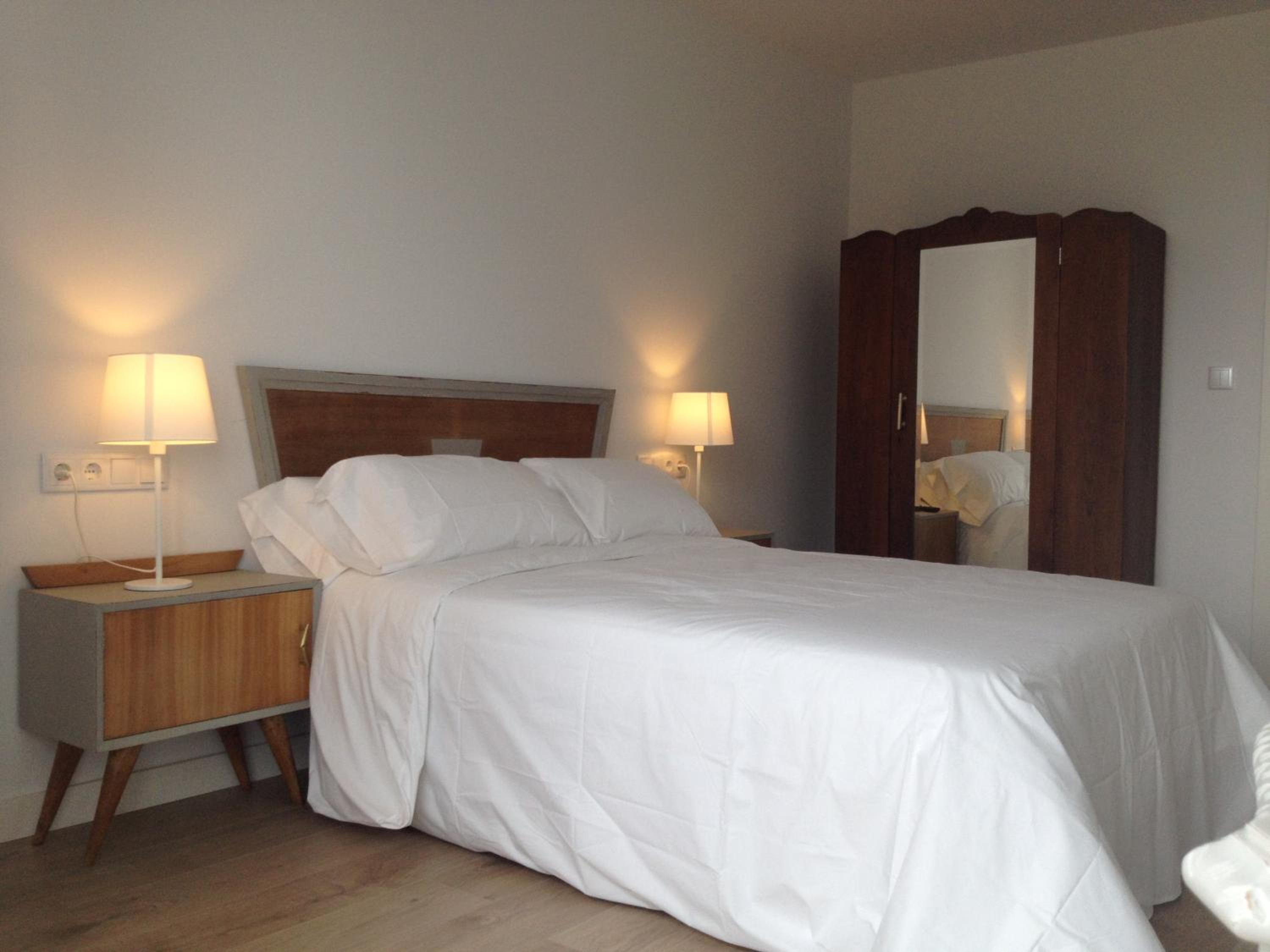 Double Room - Photo 3