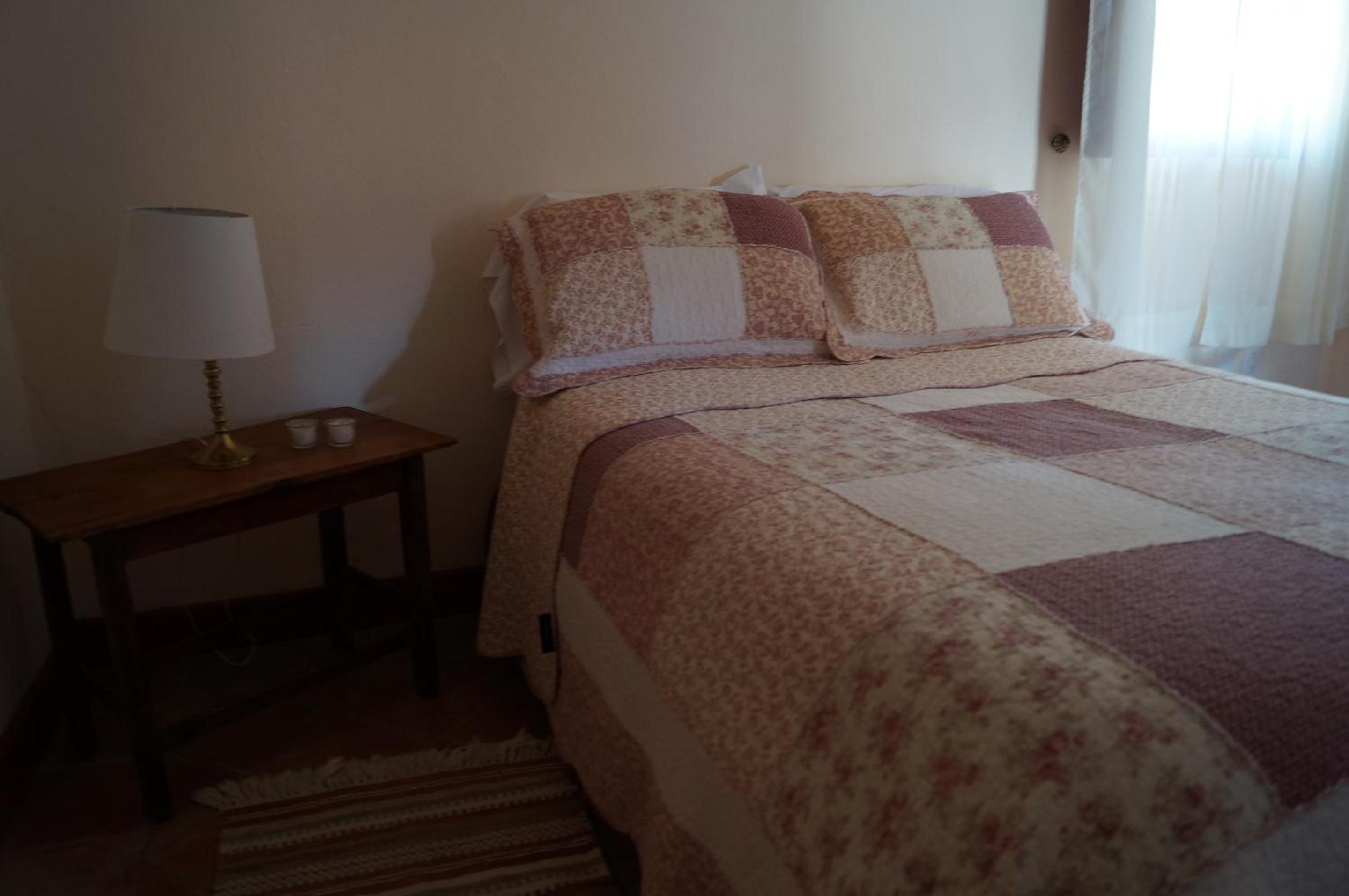 Double Room with Private Bathroom - Photo 1