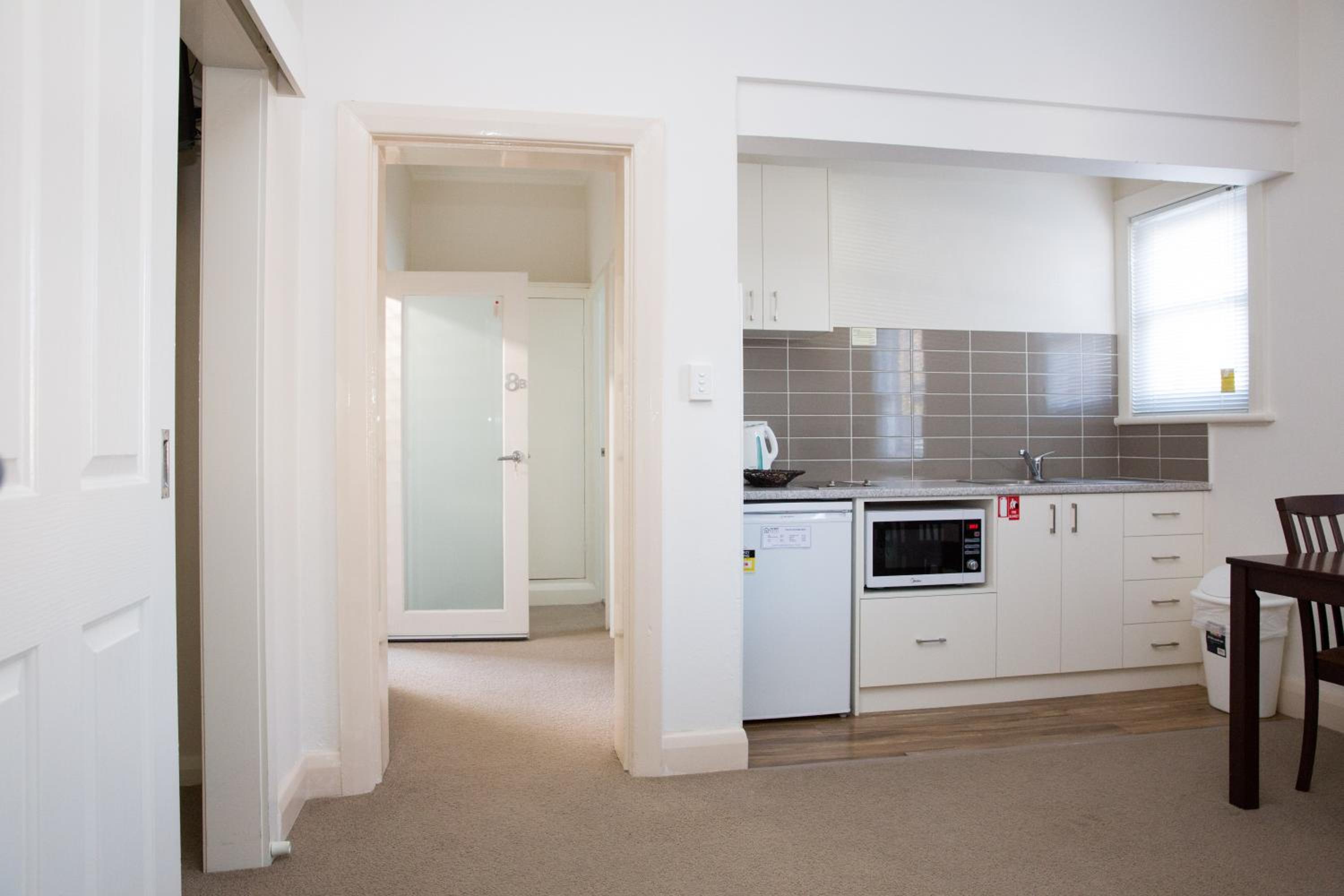 One-Bedroom Apartment photo 2