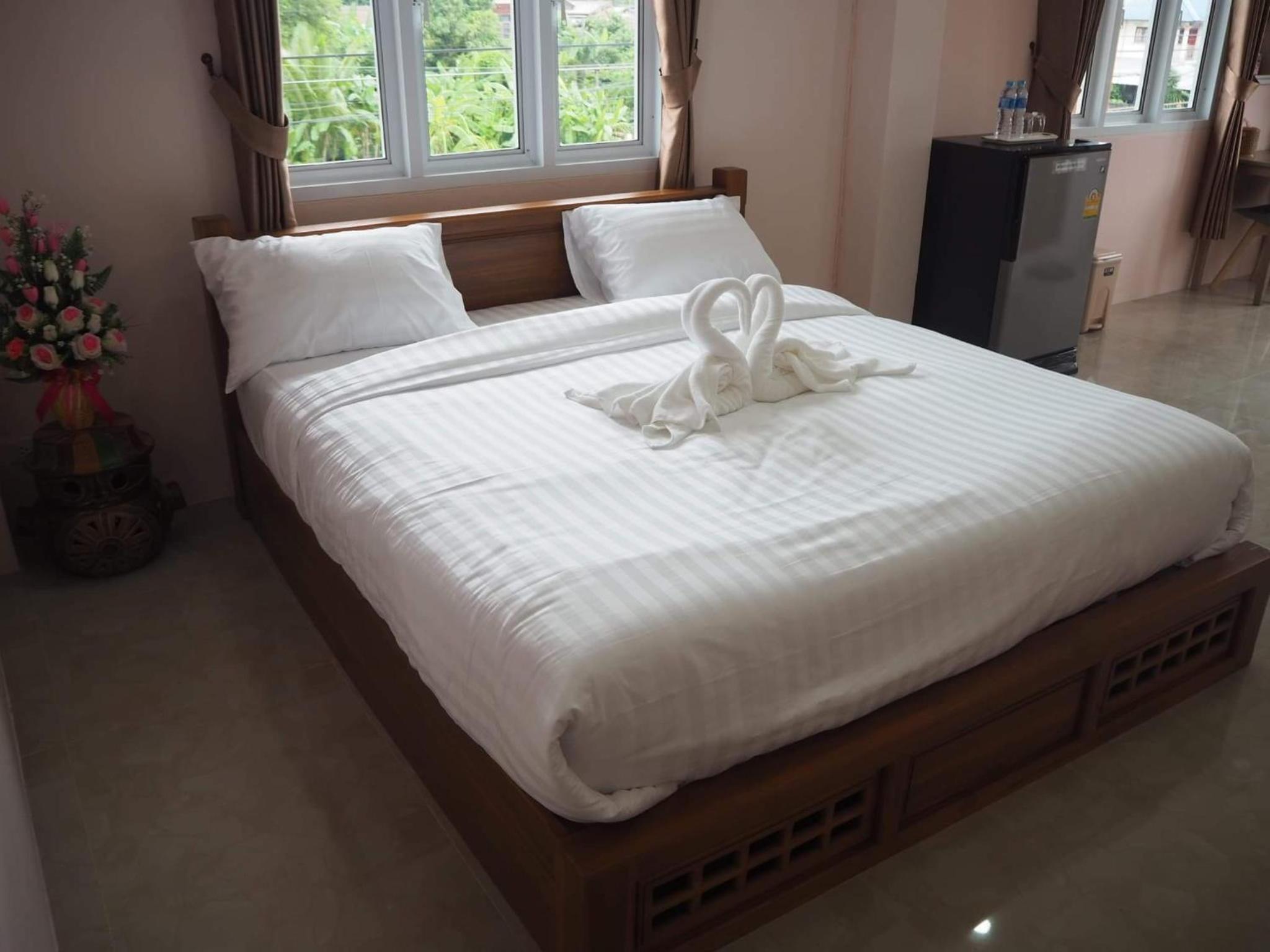 Double Room with Private Bathroom - Photo 7