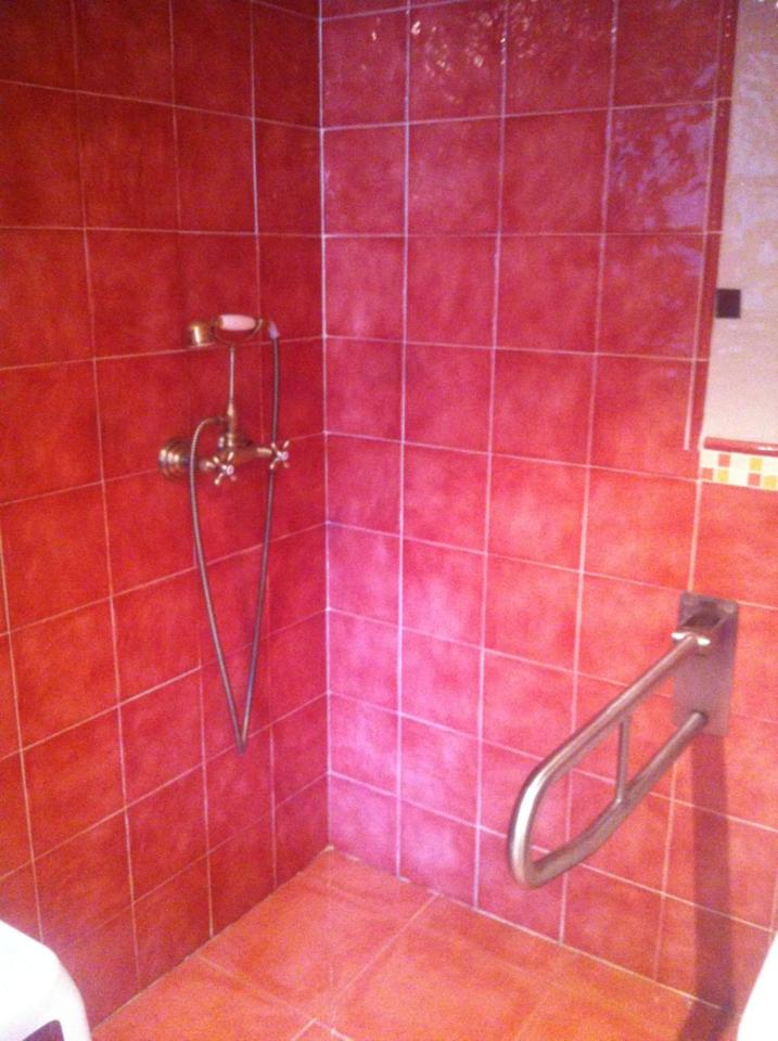 Twin Room - Disability Access photo 2