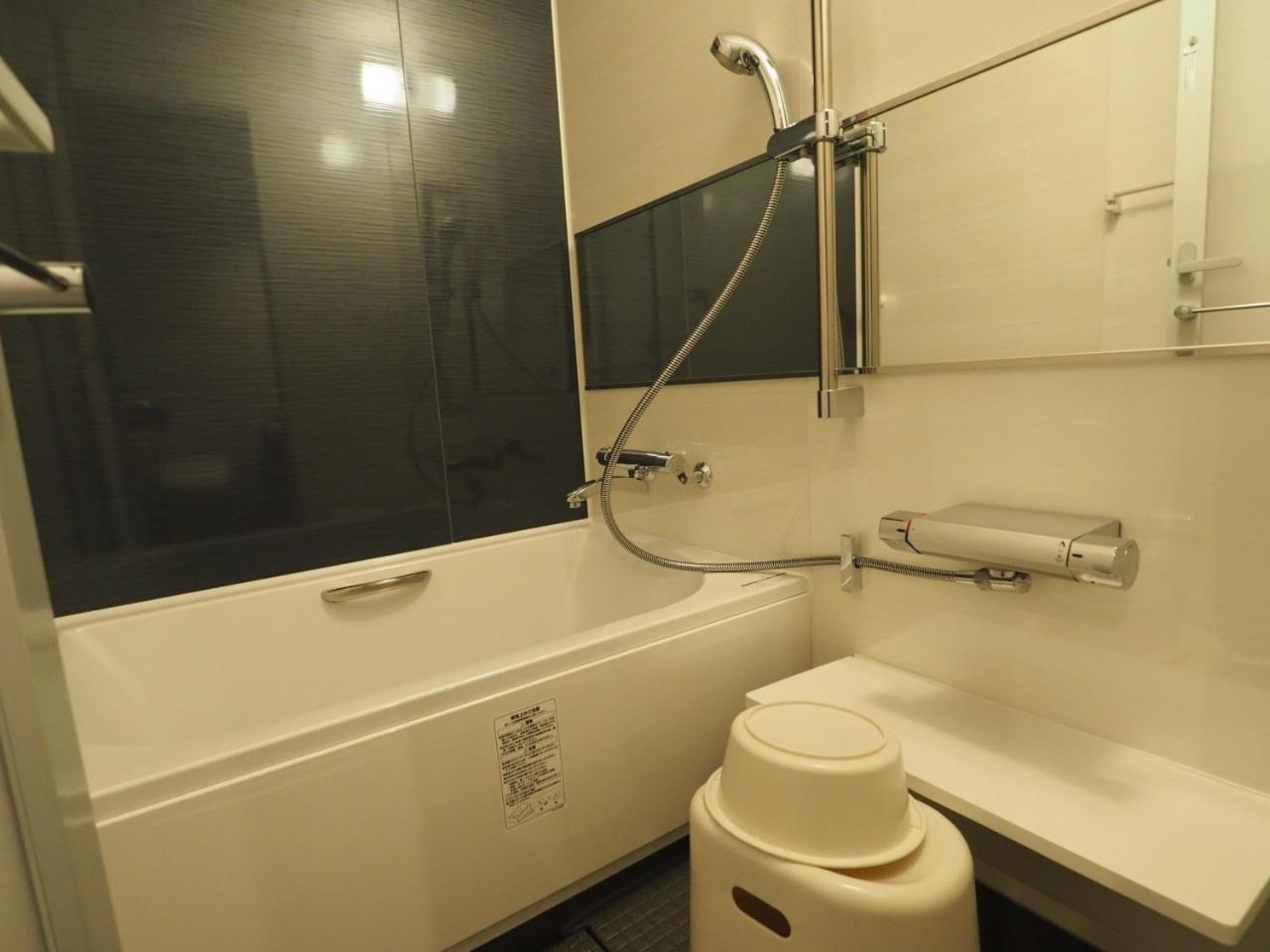 Triple Room - Non-Smoking photo 2
