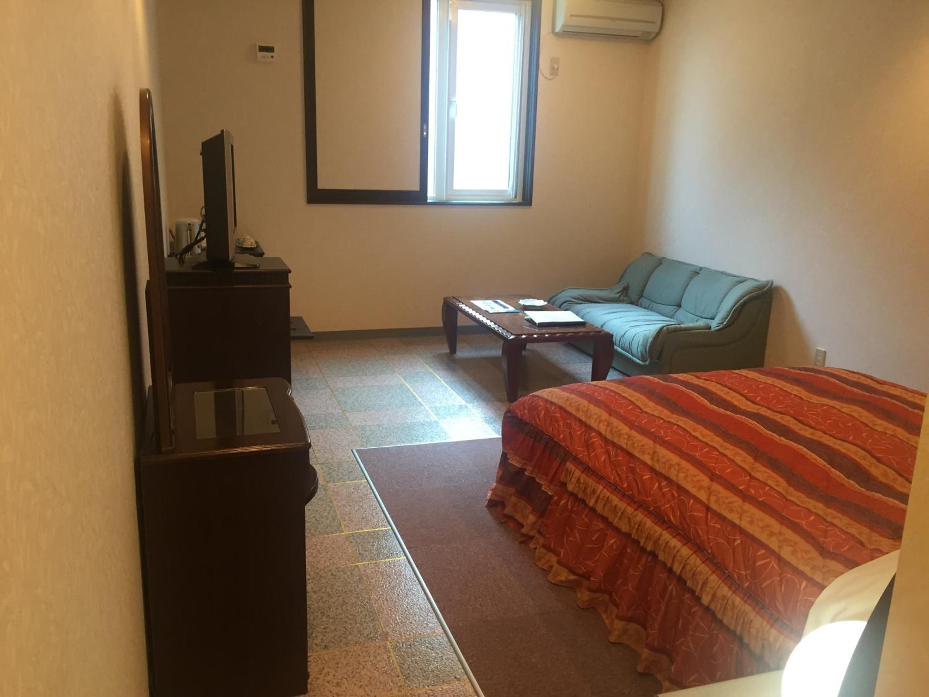 Double Room with Private Bathroom -Smoking