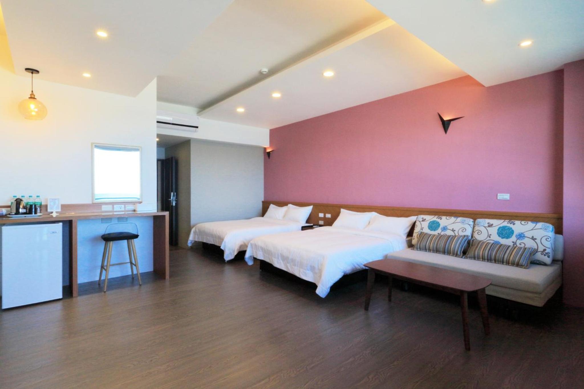 Family Room with Sea View photo 3