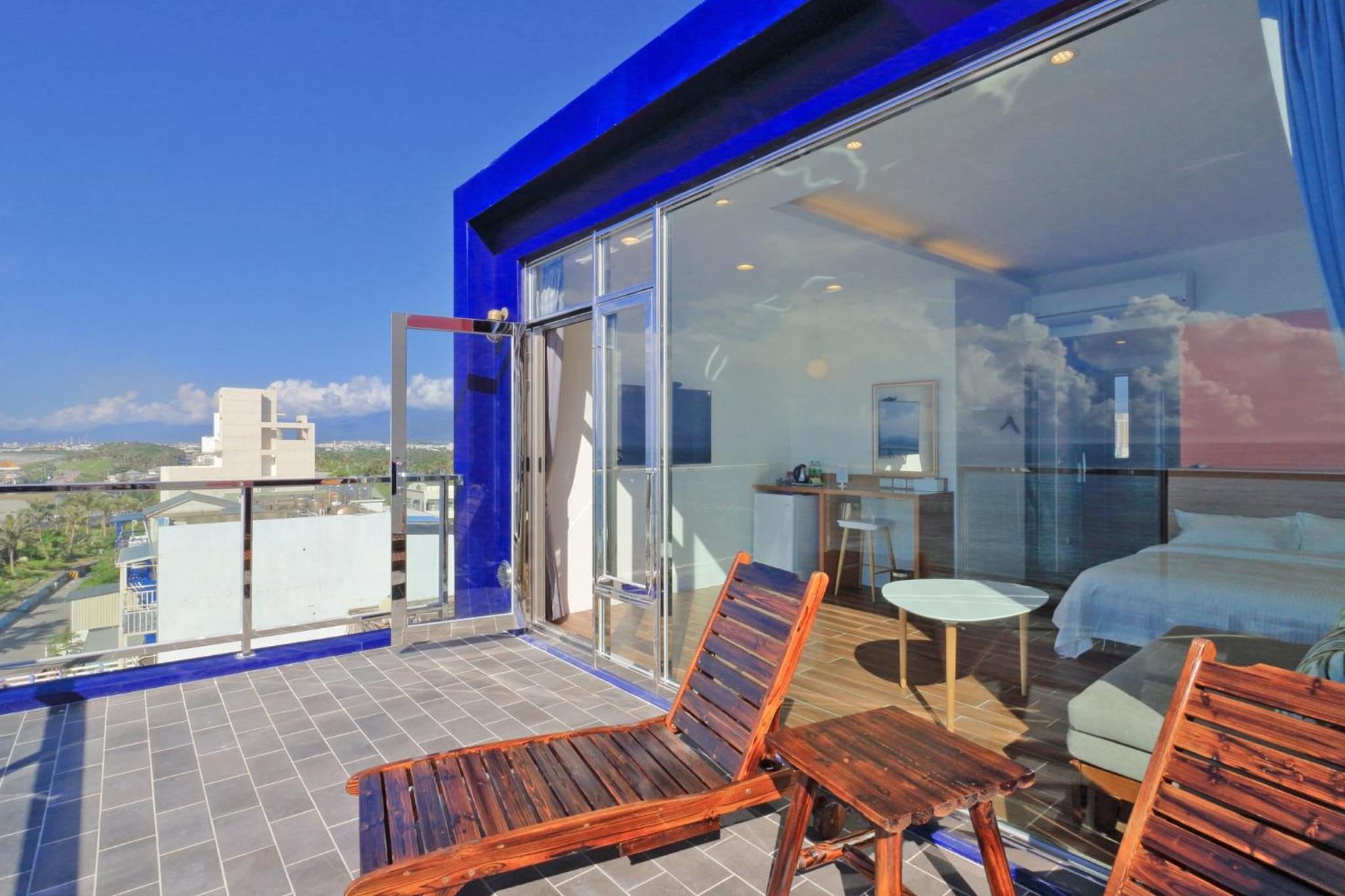 Double Room with Balcony and Sea View photo 2