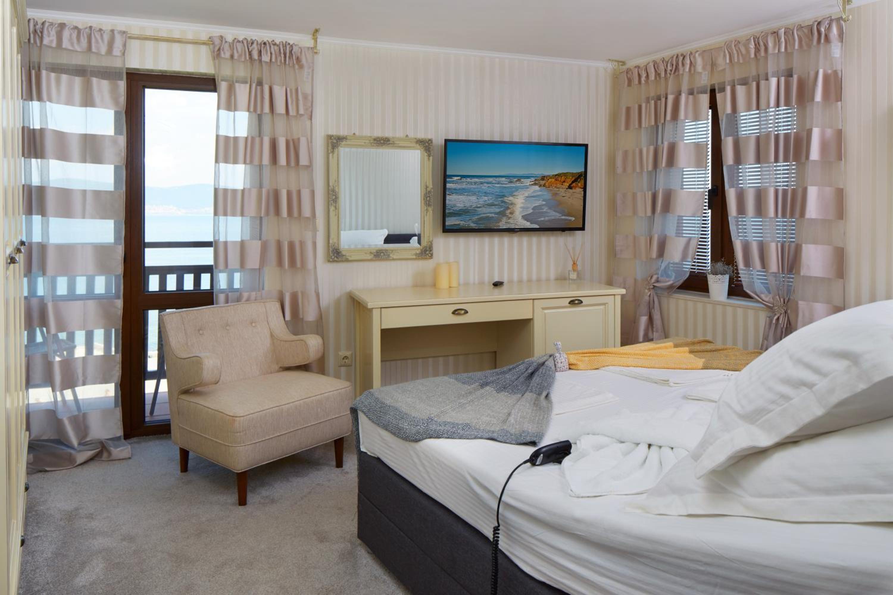Superior Double Room with Sea View photo 1