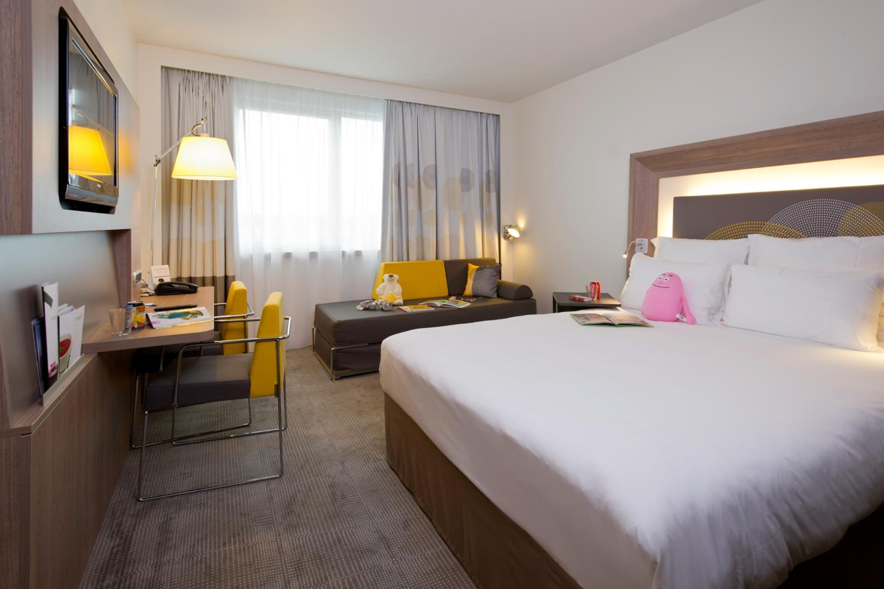 Premium Superior Room with 1 Double Bed and Sofa