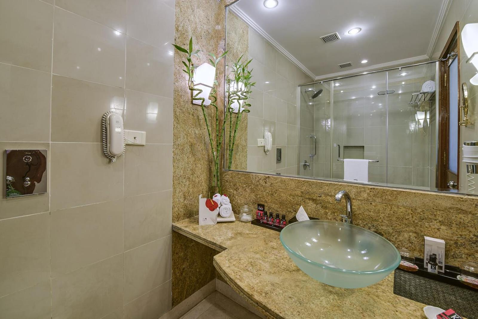Presidential Suite with 20% Discount on Food and Beverage and Spa and 10% Discount on Laundry service
