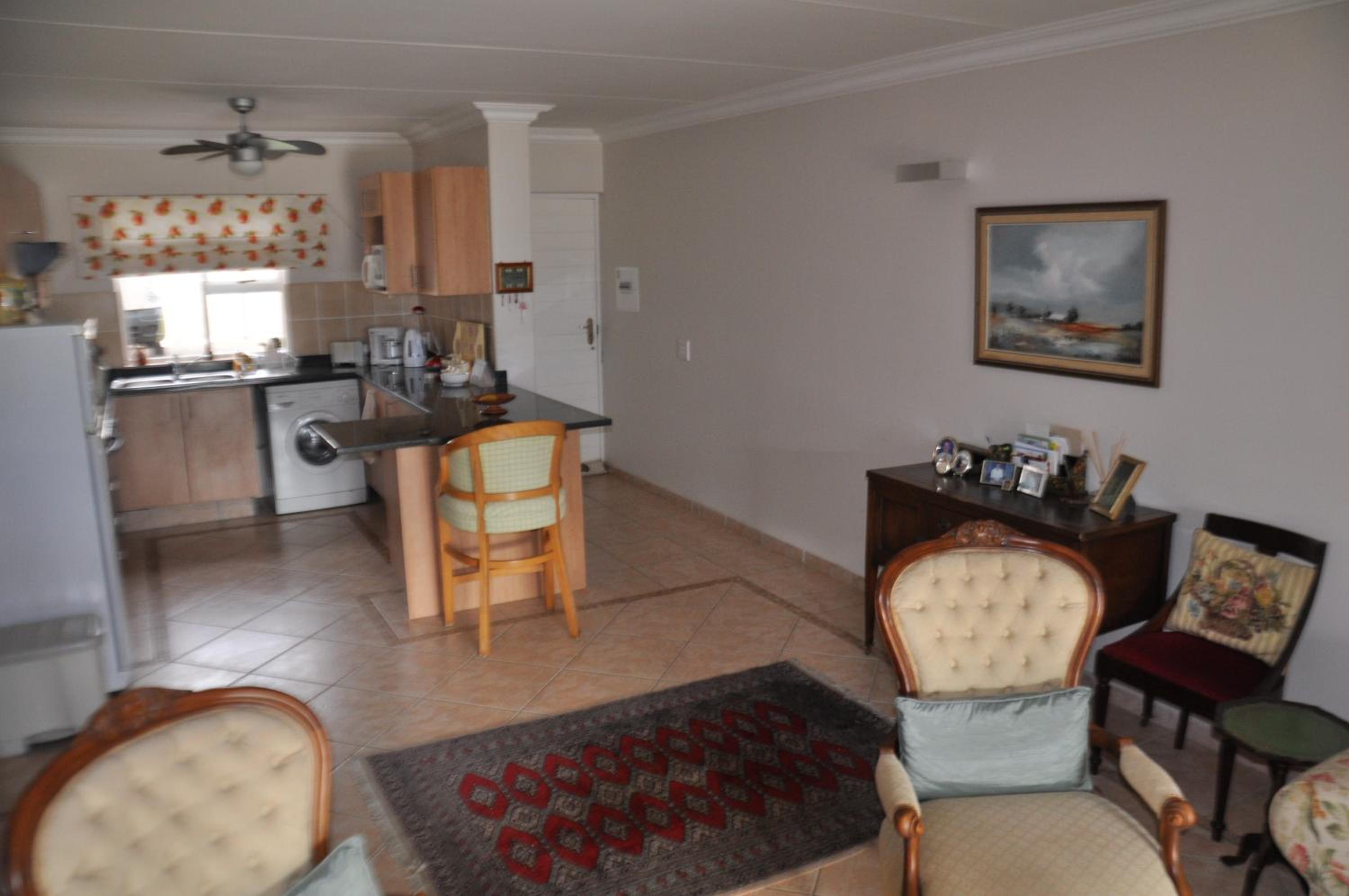 Three-Bedroom Apartment - Photo 2