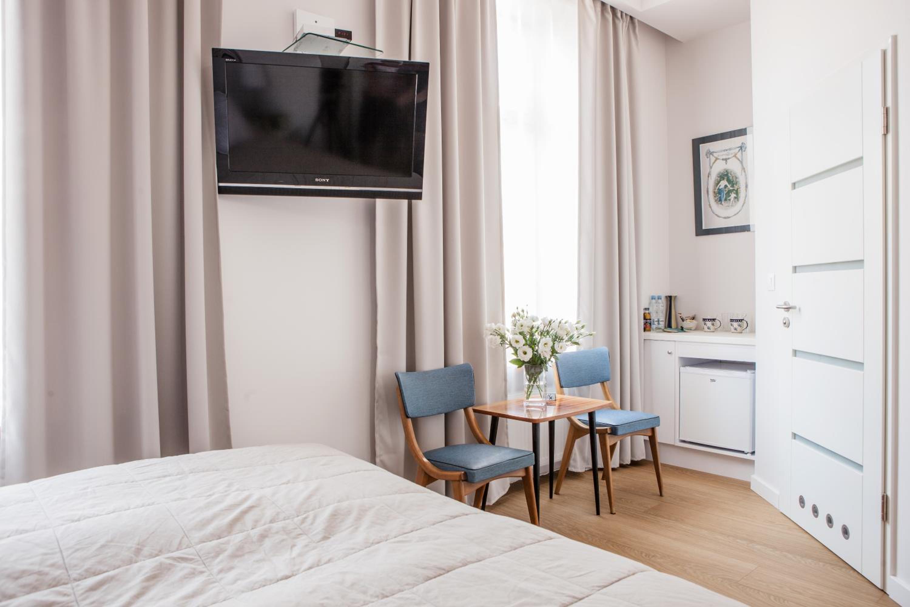 Double or Twin Room - Photo 28
