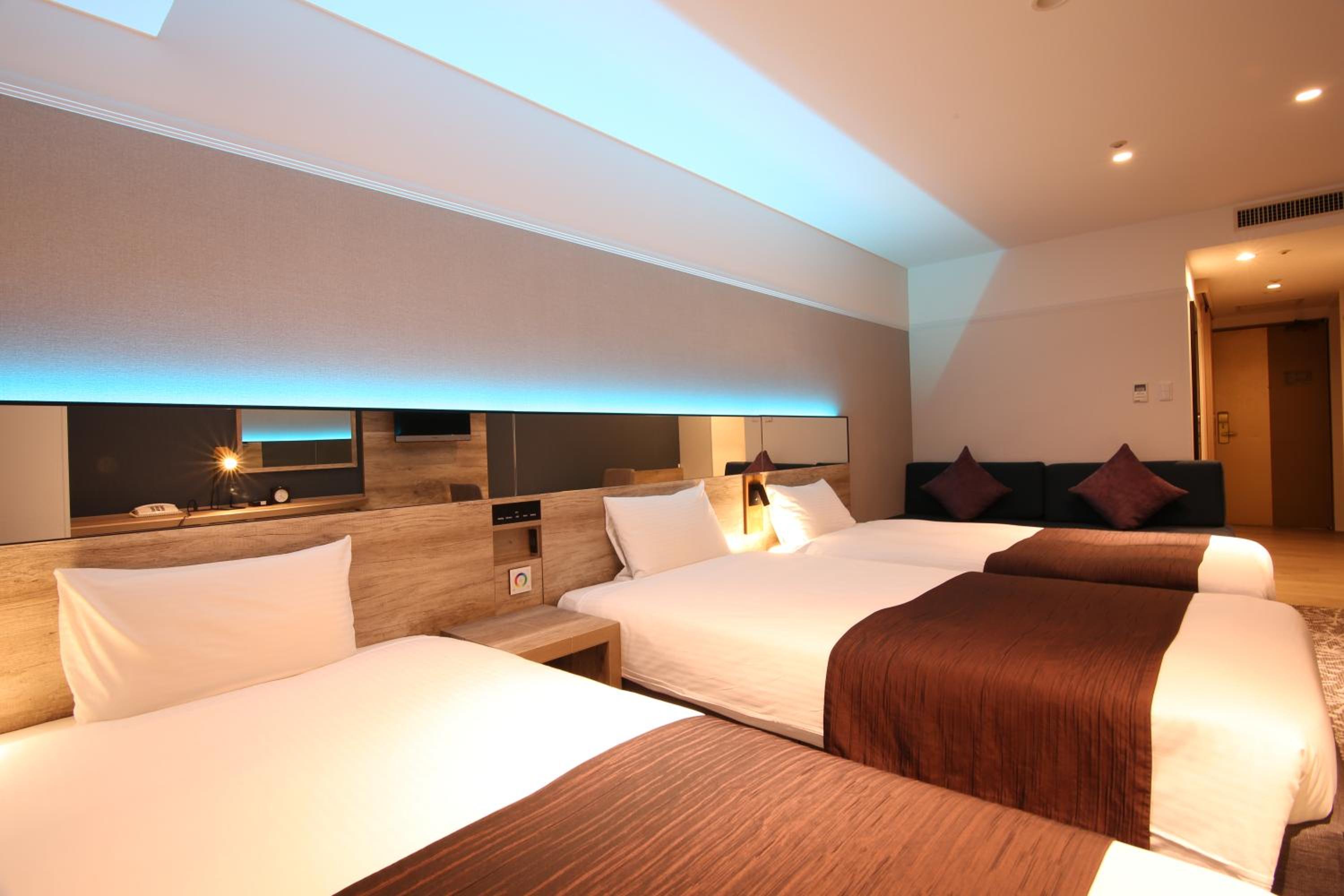 Superior Triple Room - Non-Smoking - Photo 5