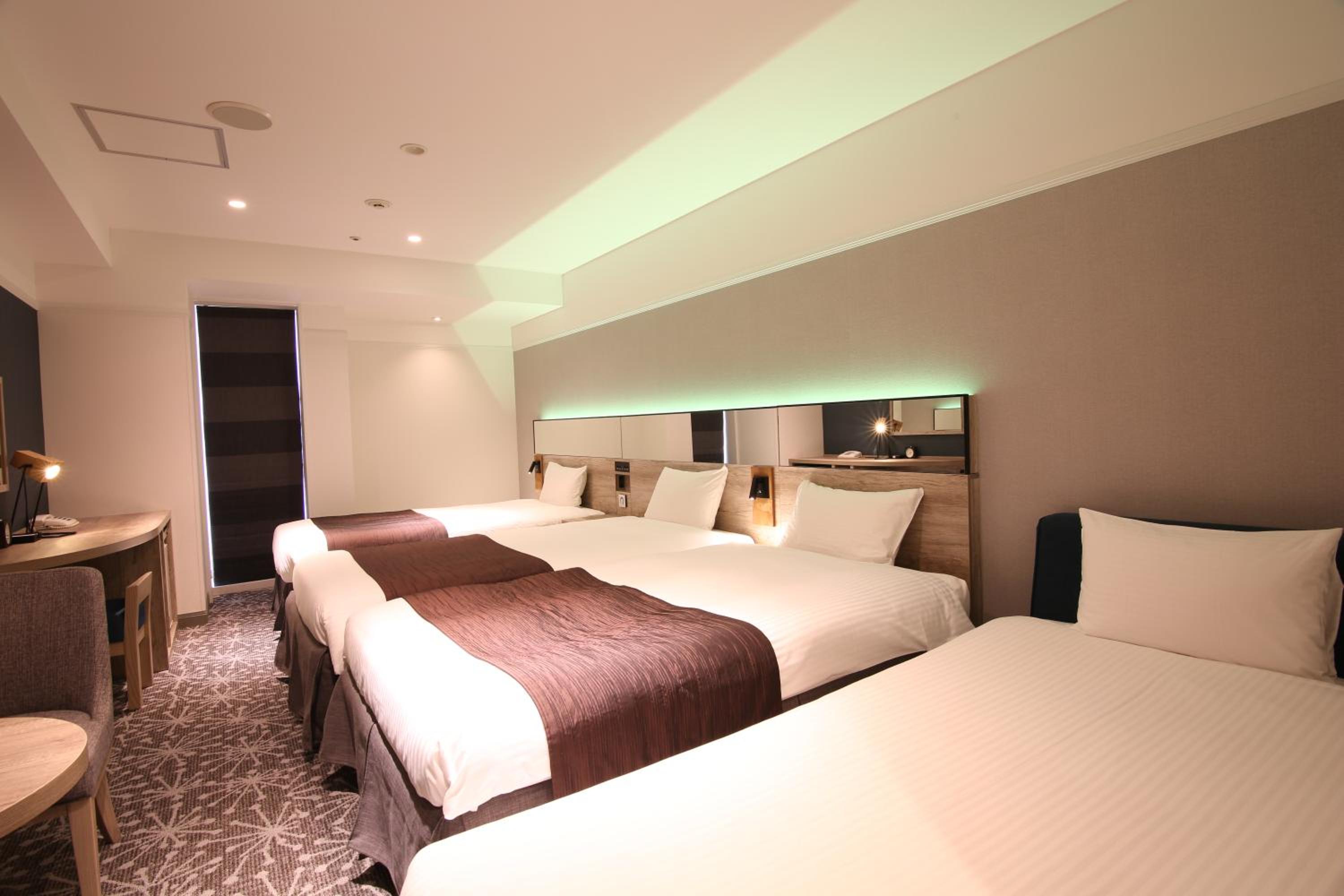 Superior Triple Room with Sofa Bed - Non-Smoking - Photo 6