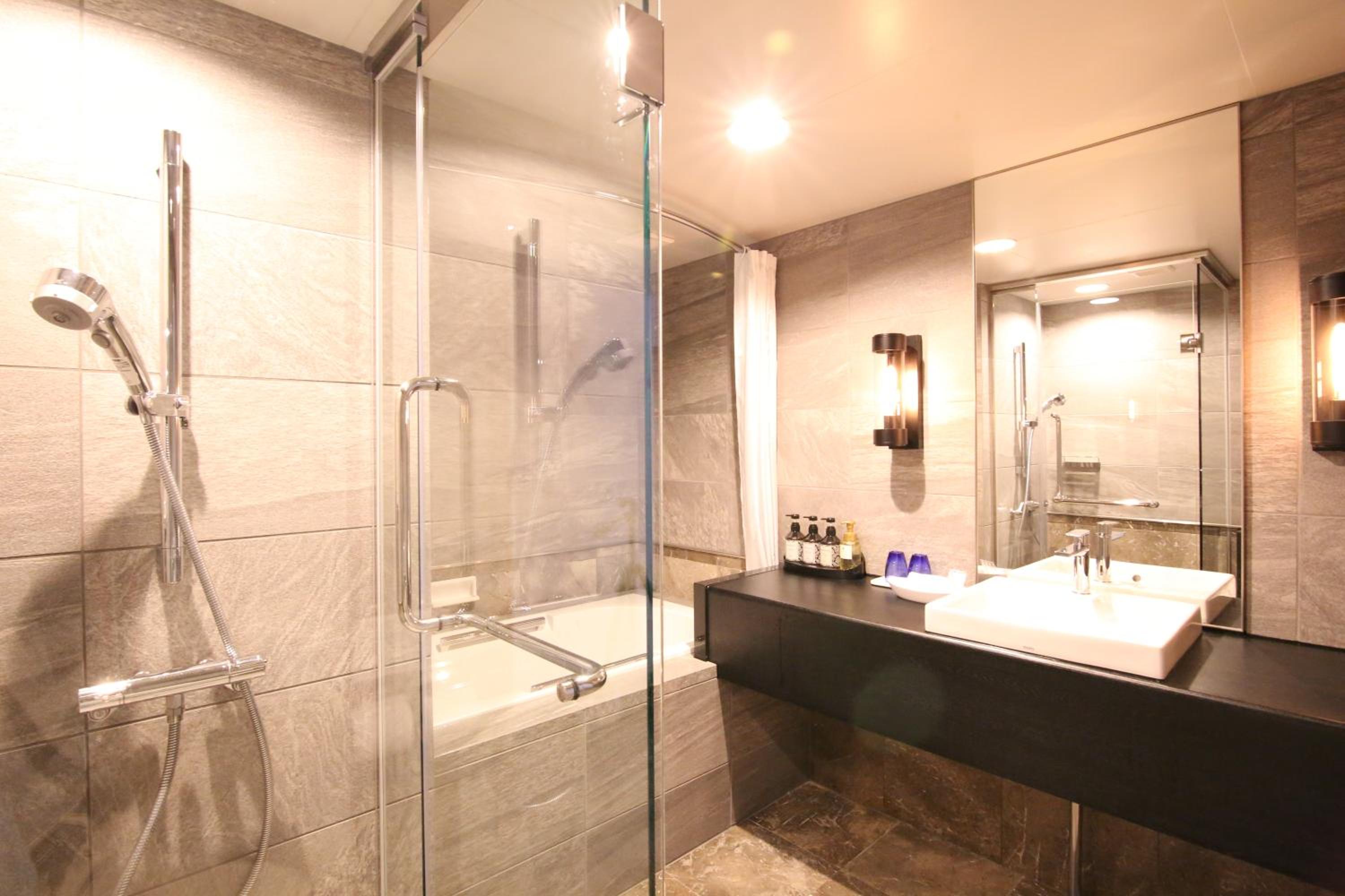 Deluxe Twin Room - Non-Smoking - Photo 6