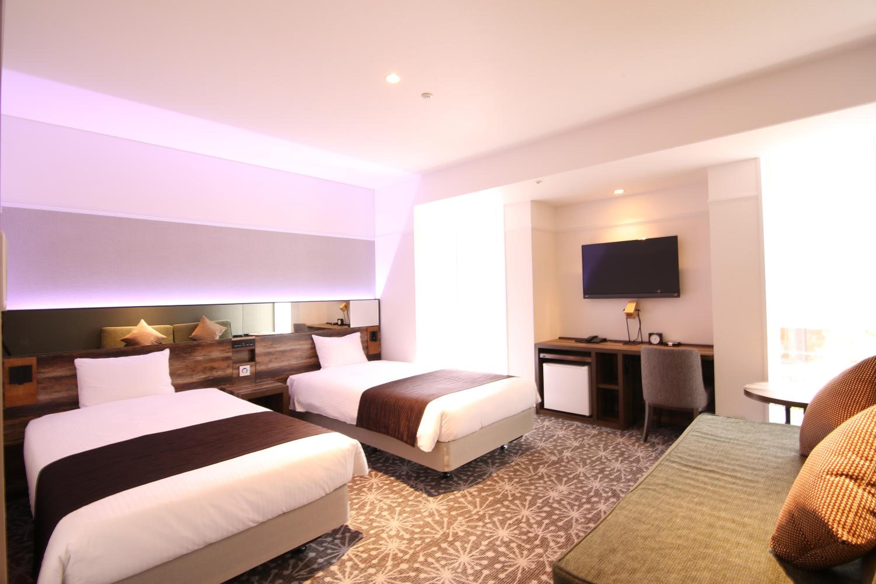 Deluxe Twin Room - Non-Smoking - Photo 4