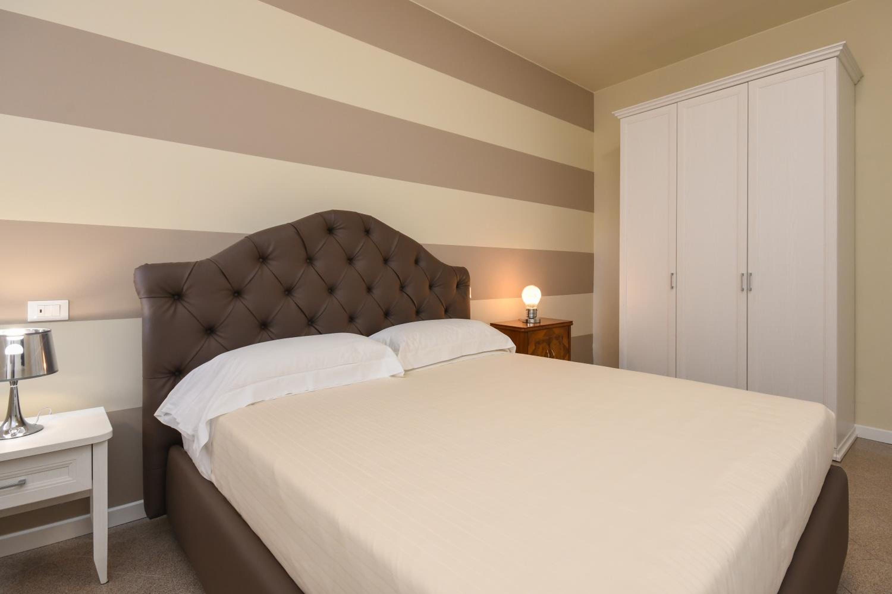 Two-Bedroom Apartment (6 Adults)