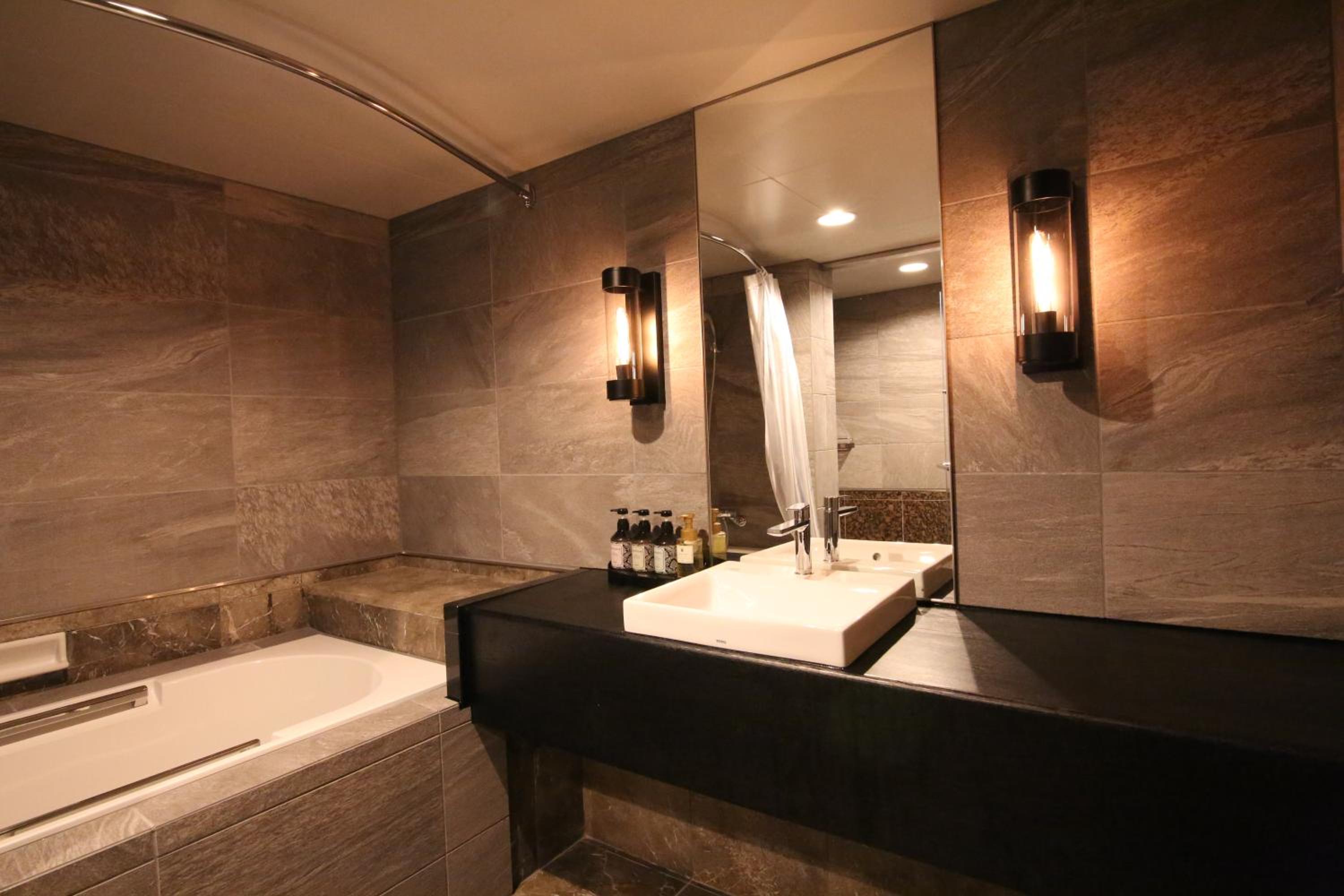 Deluxe Triple Room - Non-Smoking - Photo 3