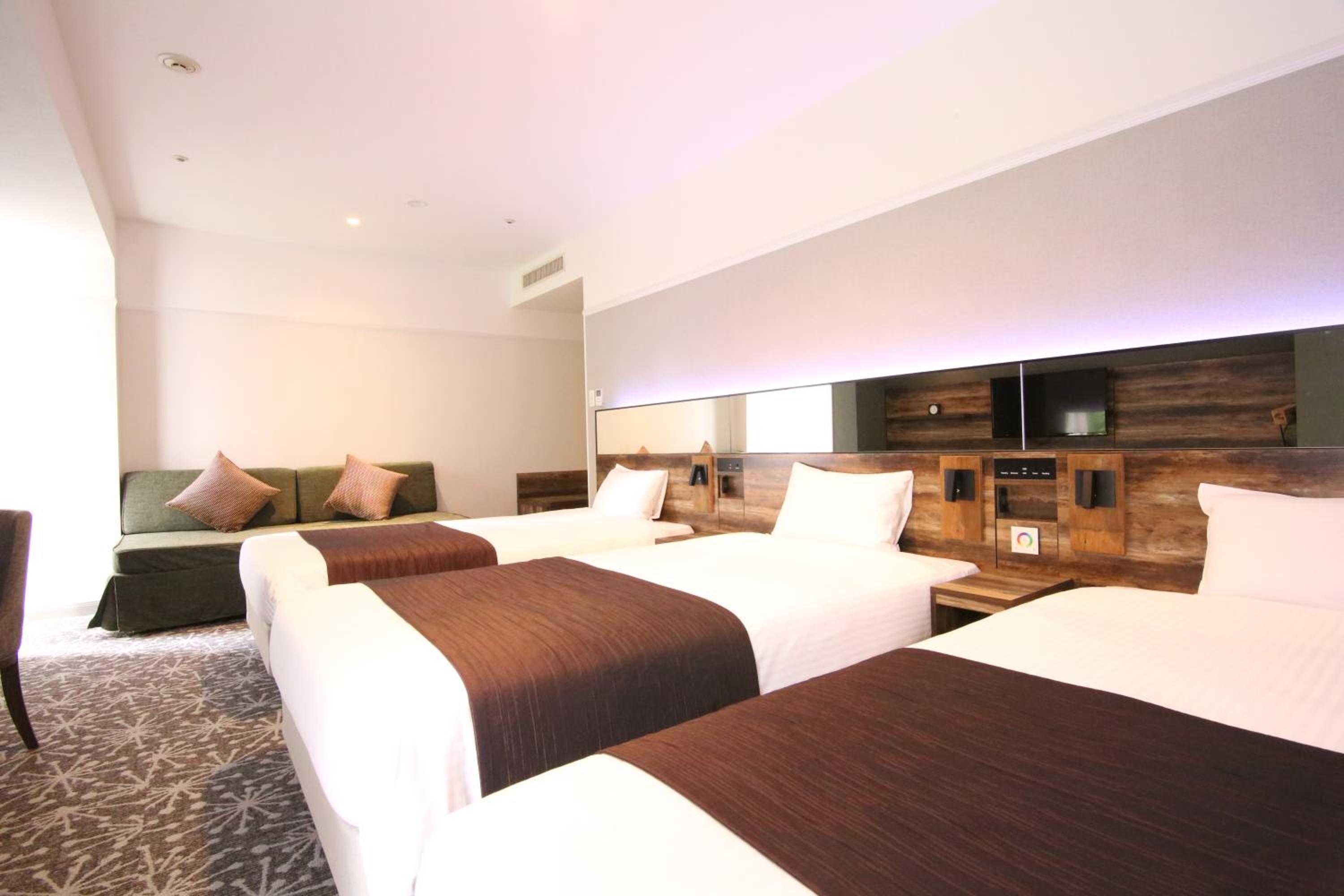 Deluxe Triple Room - Non-Smoking - Photo 1