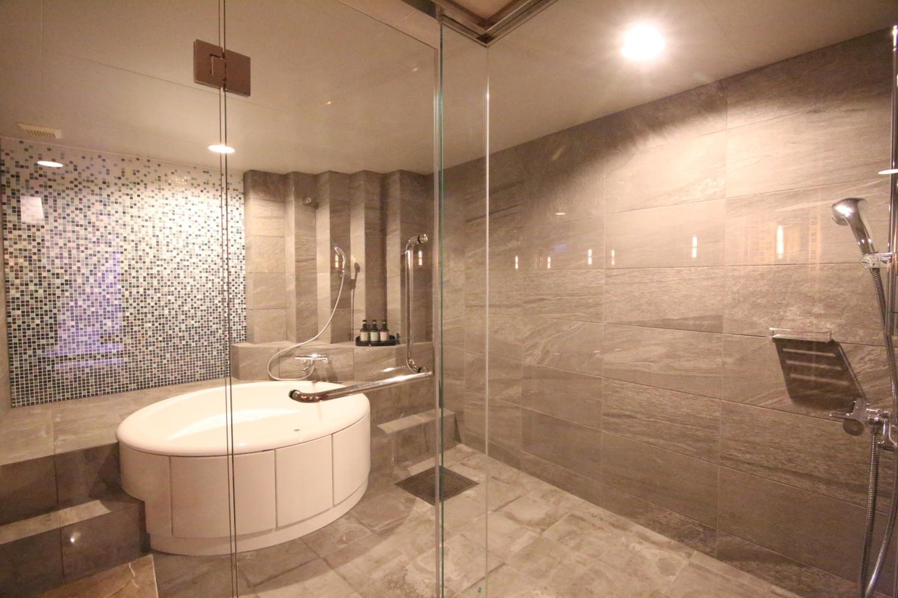 Deluxe Room with Tatami area - Non-Smoking - Photo 2