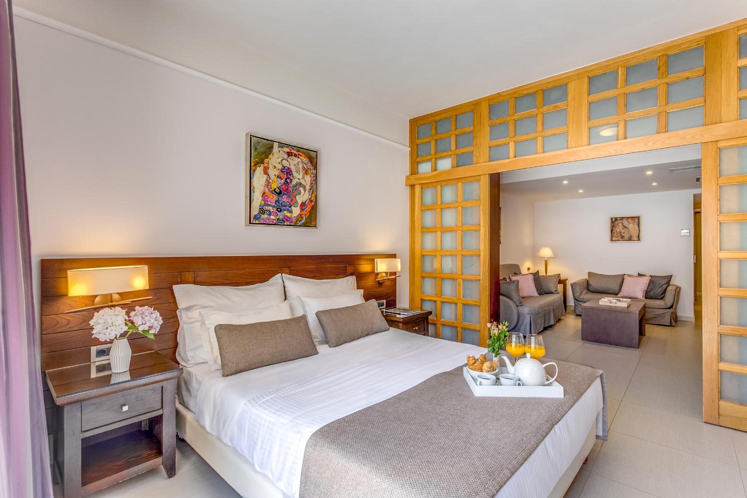 Junior Suite with Private Pool - Photo 15