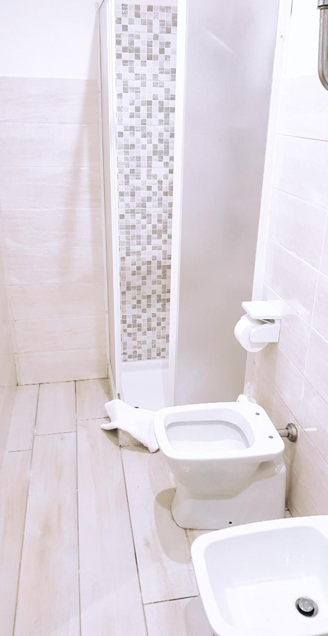 Studio Apartment - Photo 2
