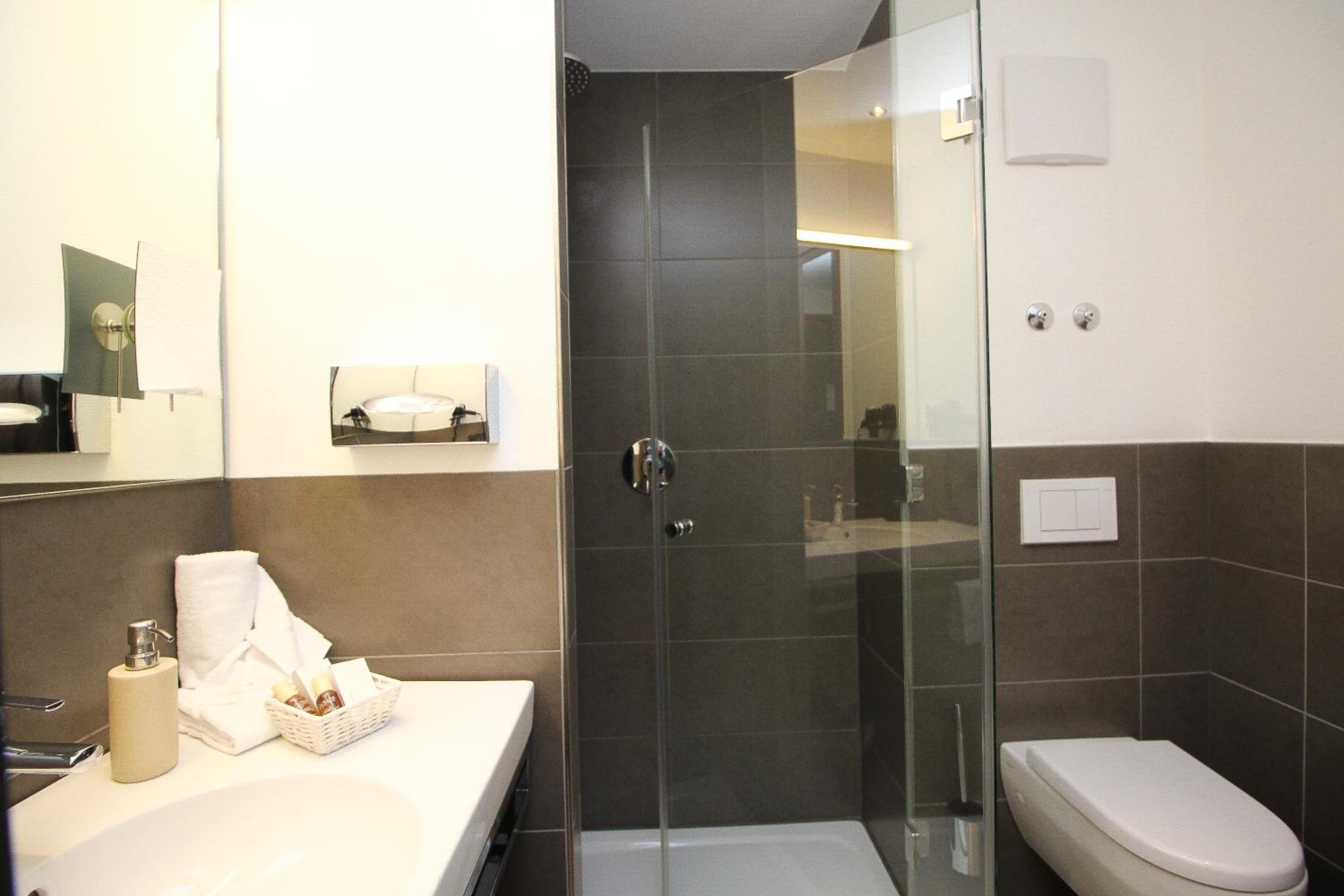 Comfort Double Room - Photo 13