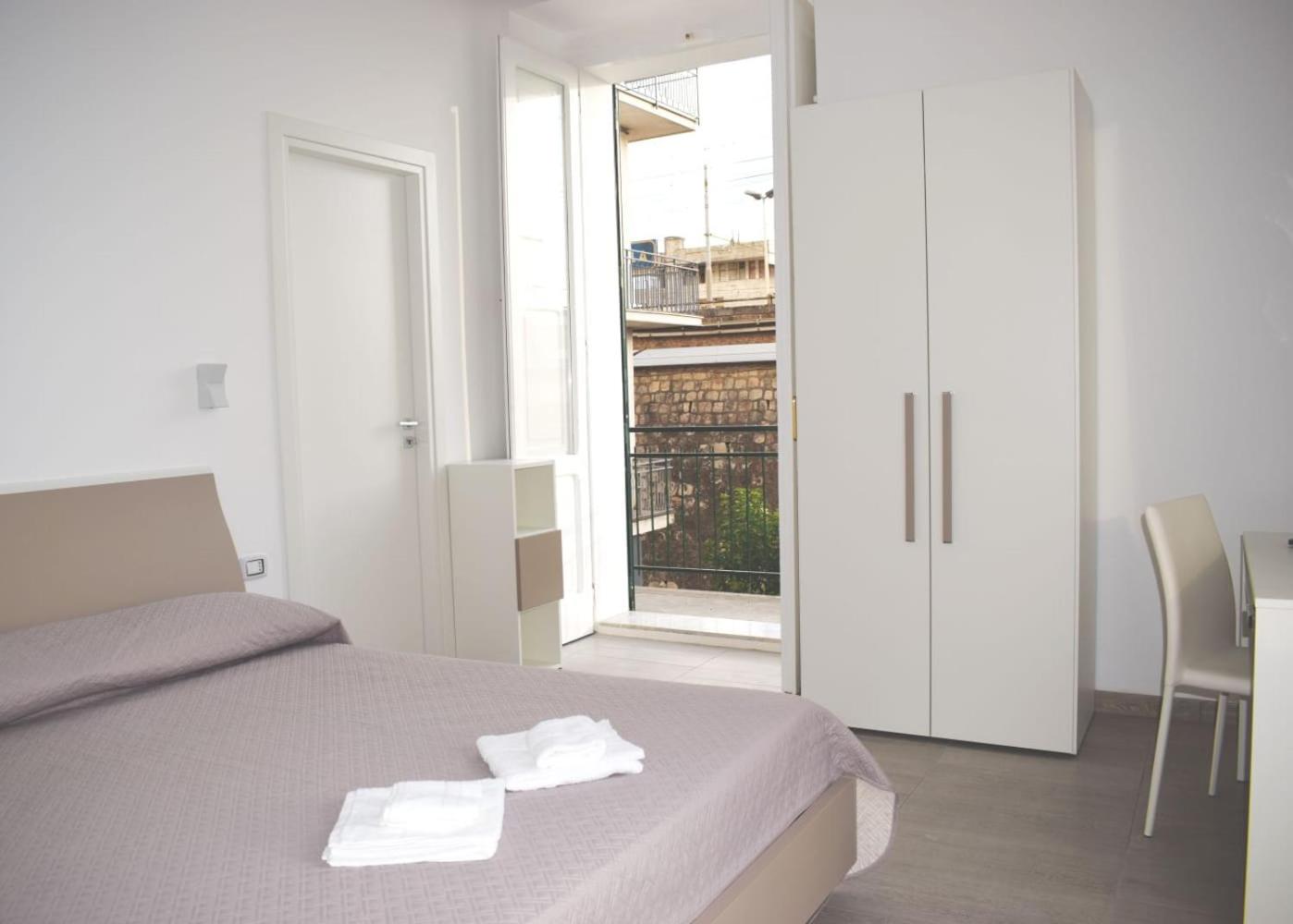 Deluxe Double Room - Photo 1