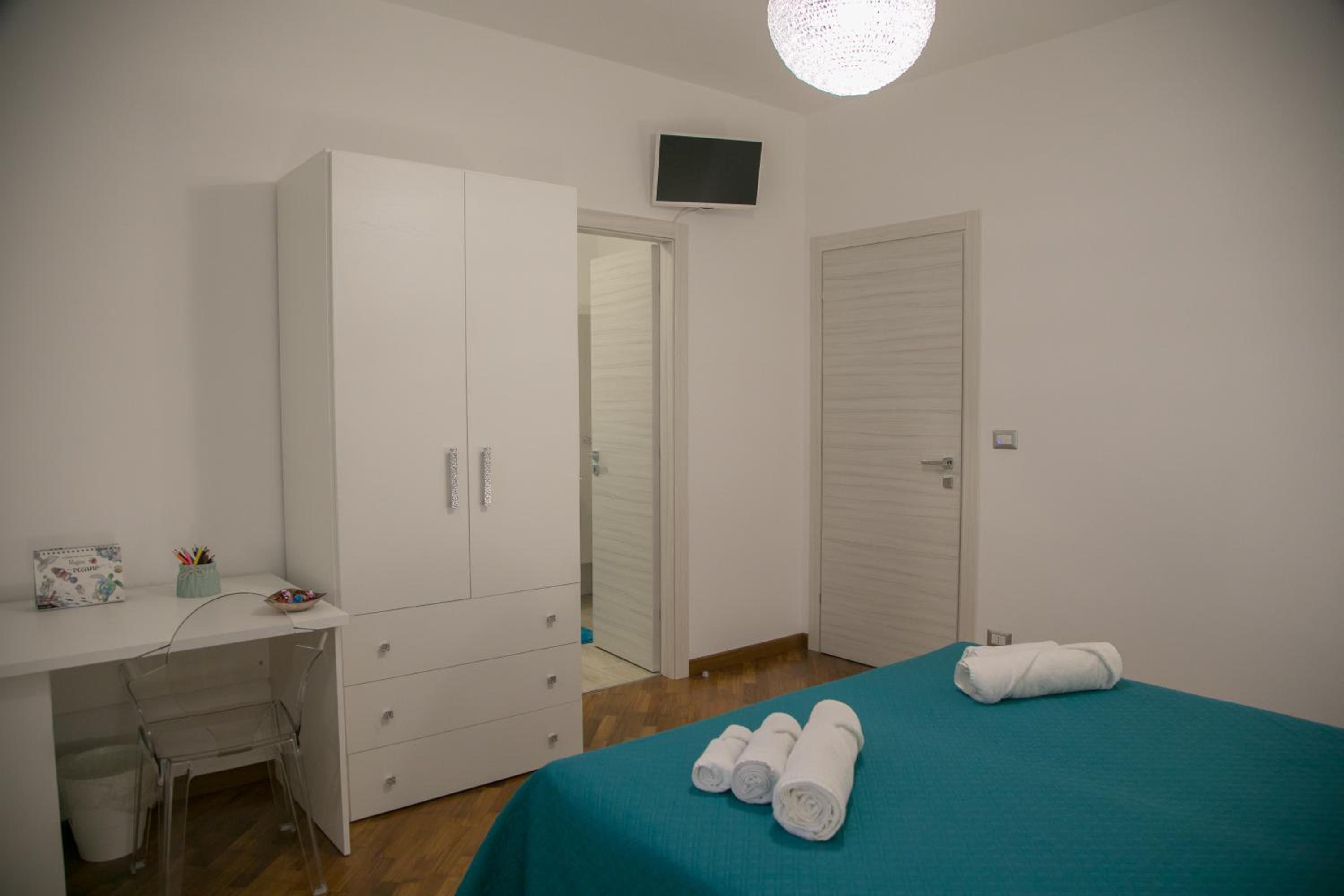 Deluxe Double or Twin Room with Spa Bath photo 2