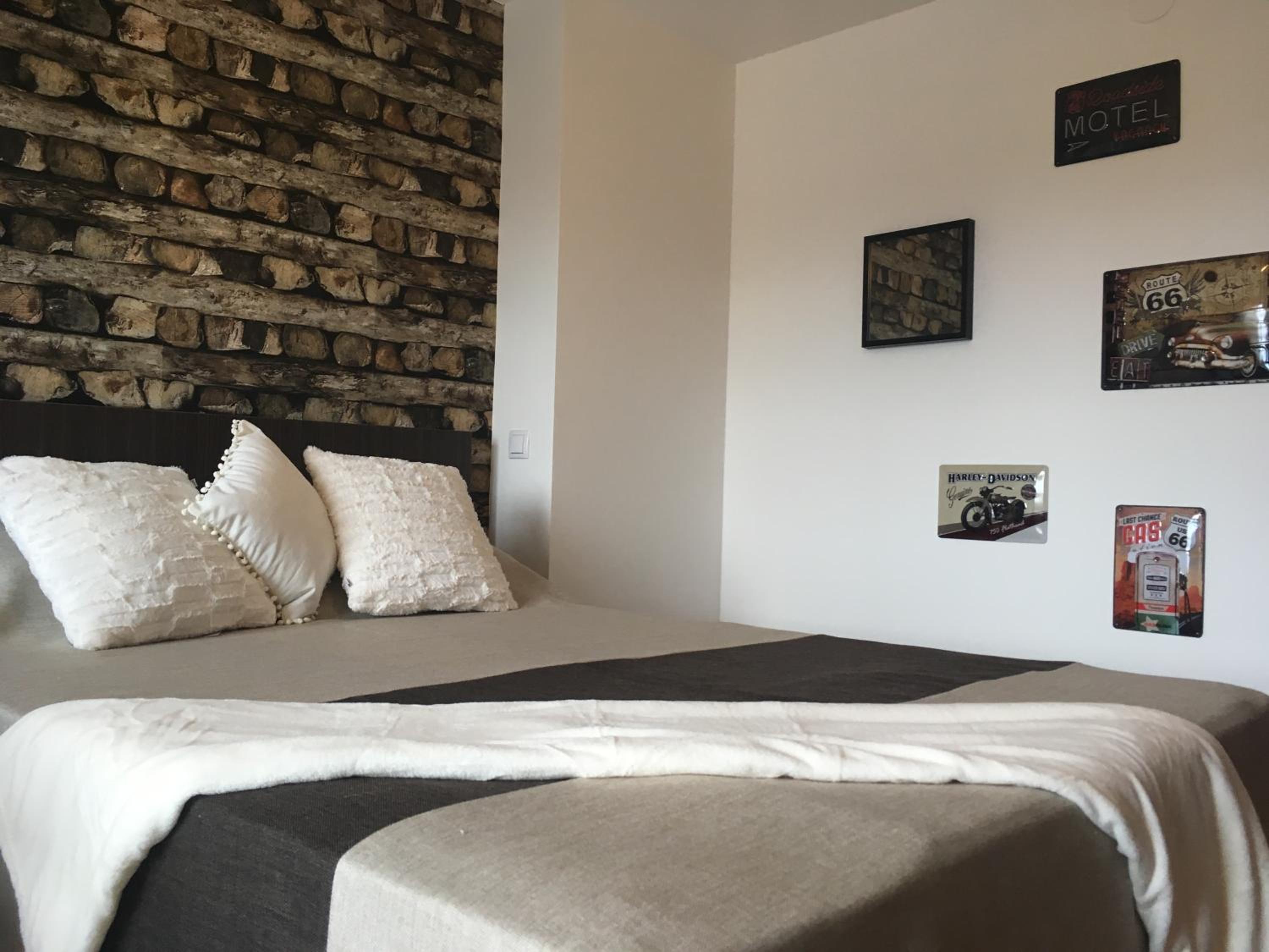 Studio Apartment - Photo 3